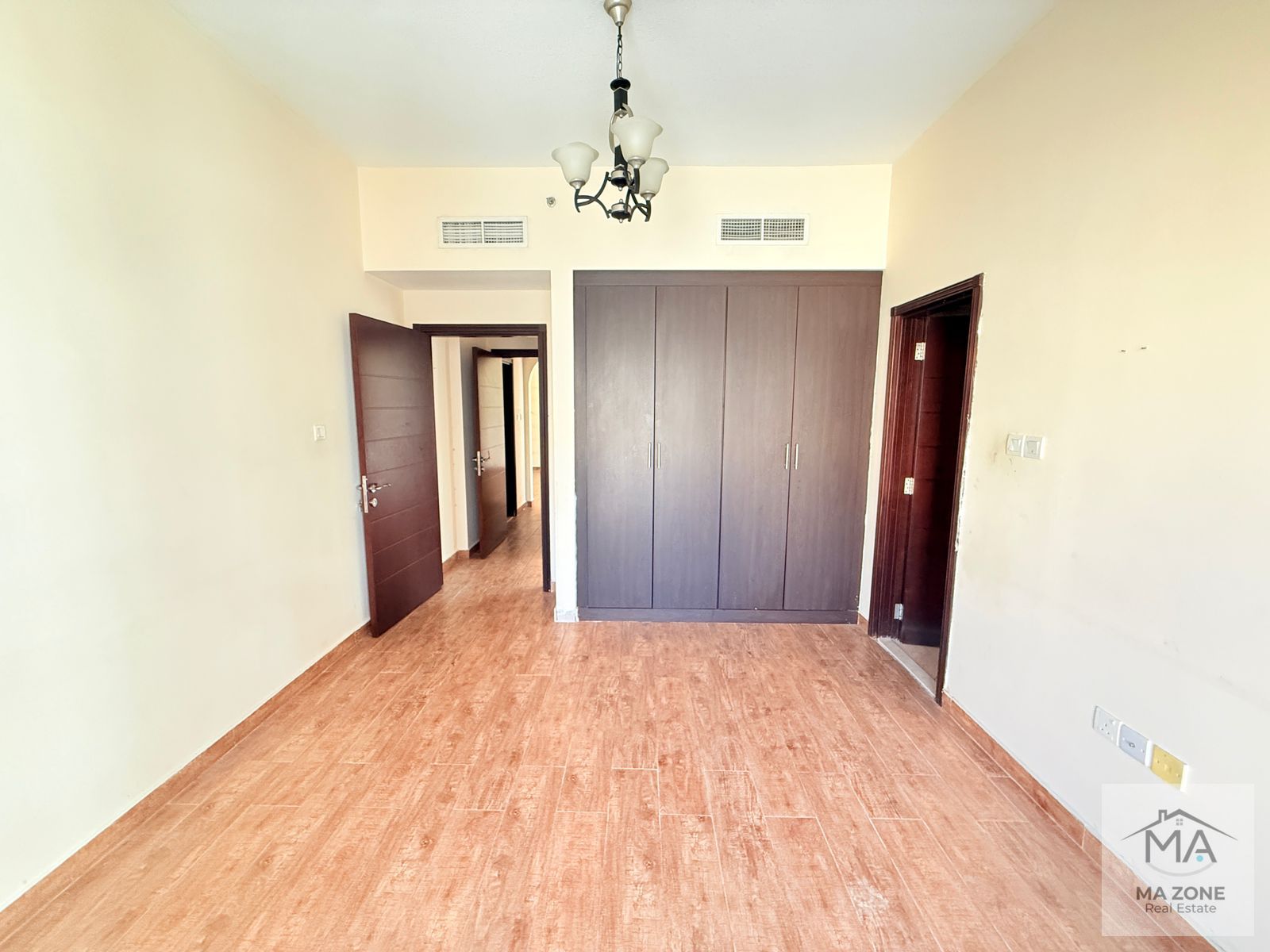 Spacious 2Bhk Apartment Prime Location In Muwaileh Commercial, Your Dream Home Awaits