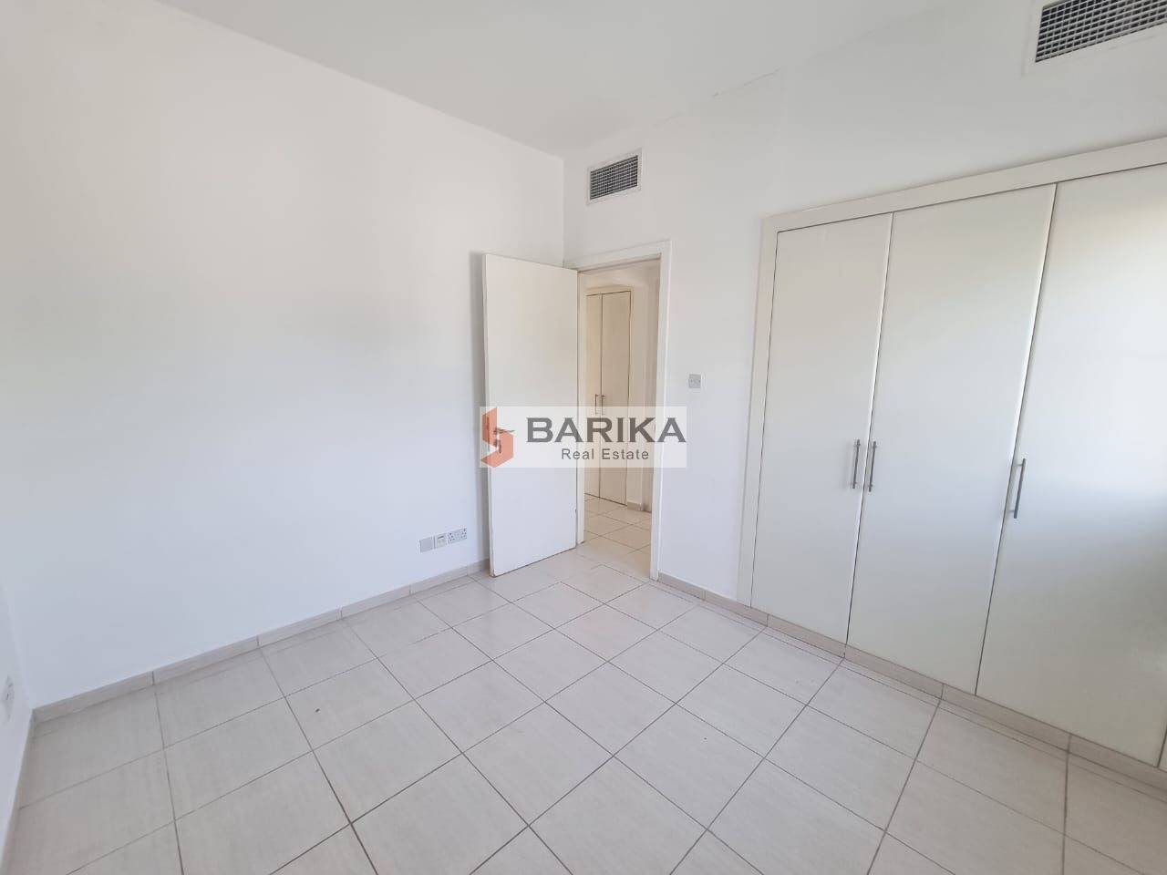 LAKE VIEW | WELL MAINTAINED |VACANT MARCH |TYPE 3E