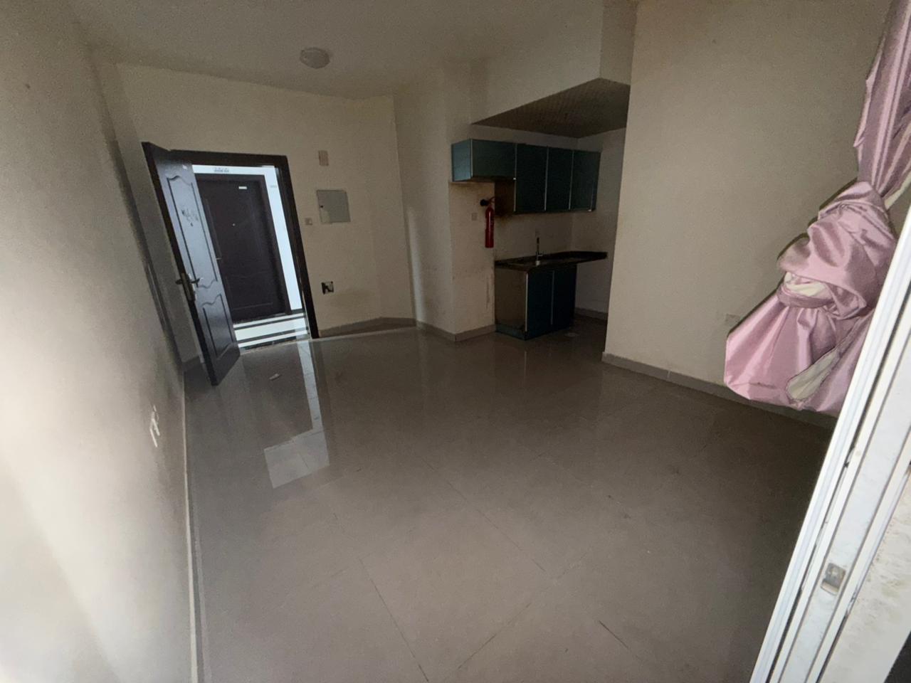 Luxury studio in Al Hamidiya 1 near Ajman Court, split AC, elegant entrance