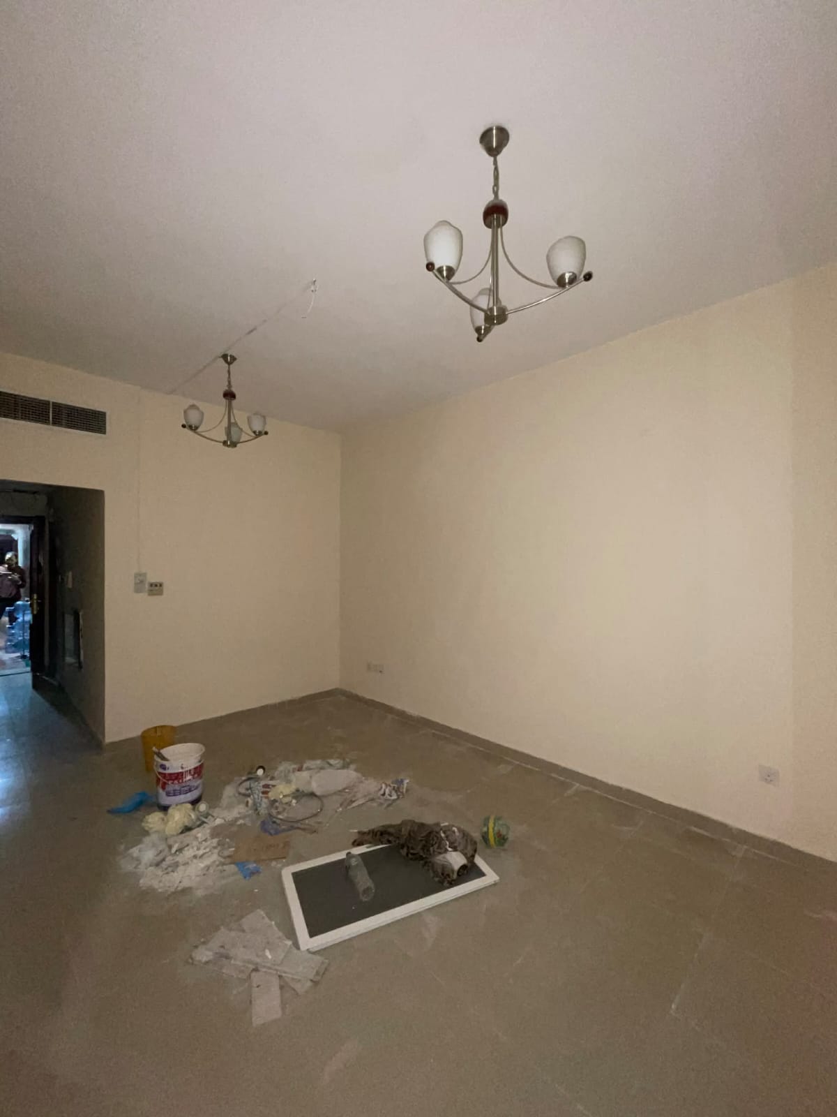 For rent in Muwaileh: spacious 1BR, 2 baths, balcony, prime location near schools & malls, directly on Mohammed Bin Zayed Road.