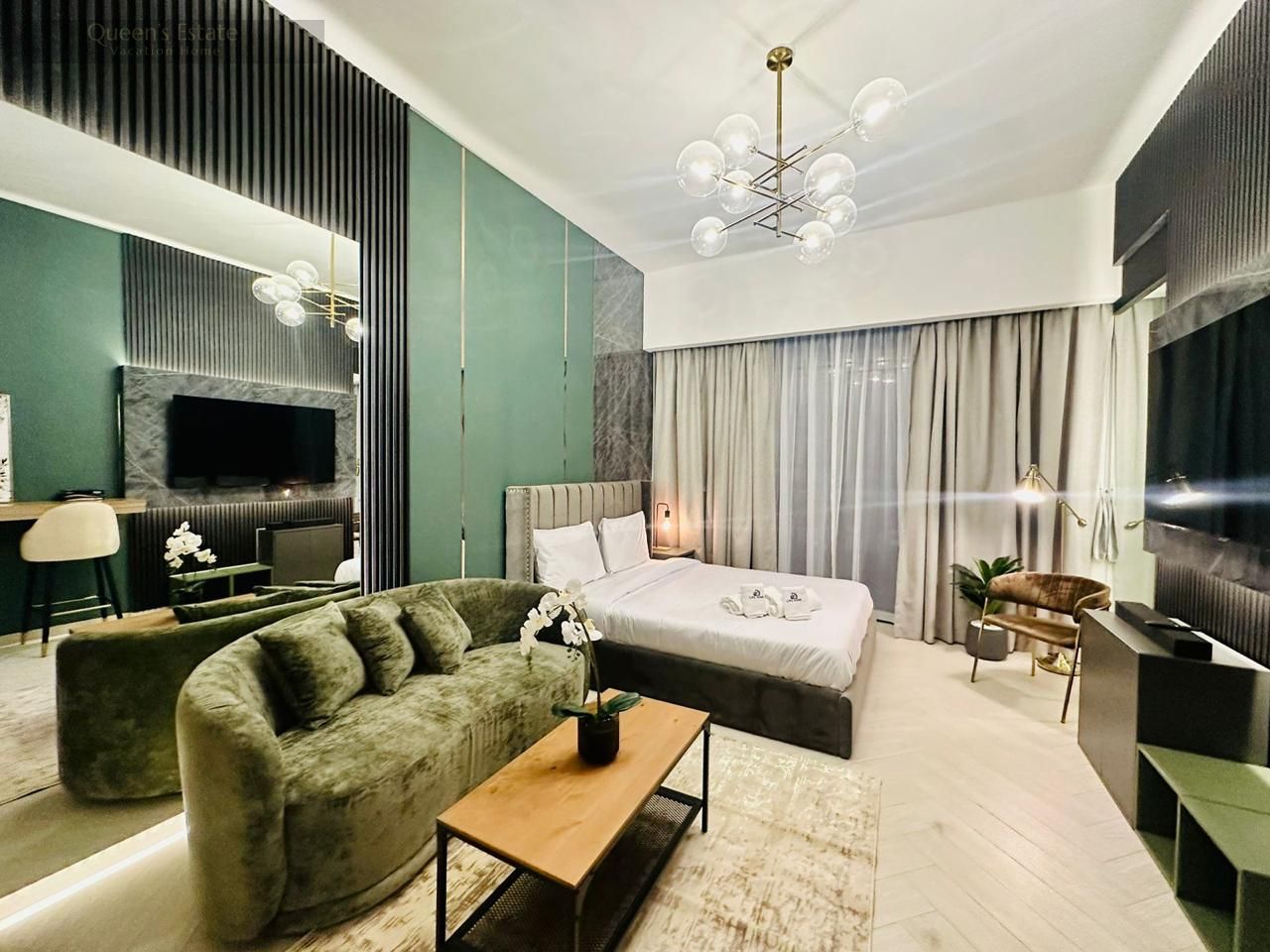 Discounted Summer Offer - Stylish Studio