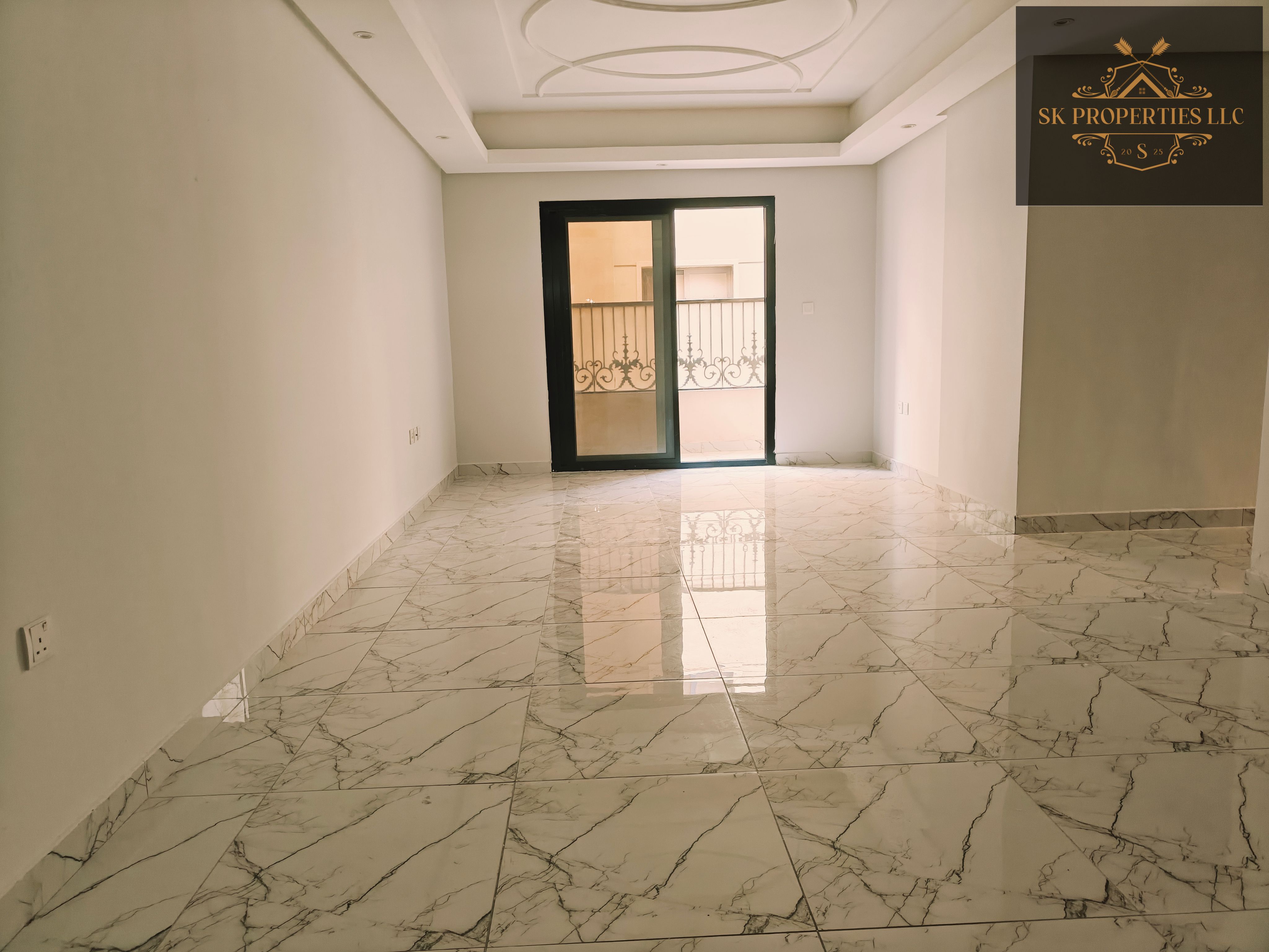 Beautiful 3BHK with maid room & Parking