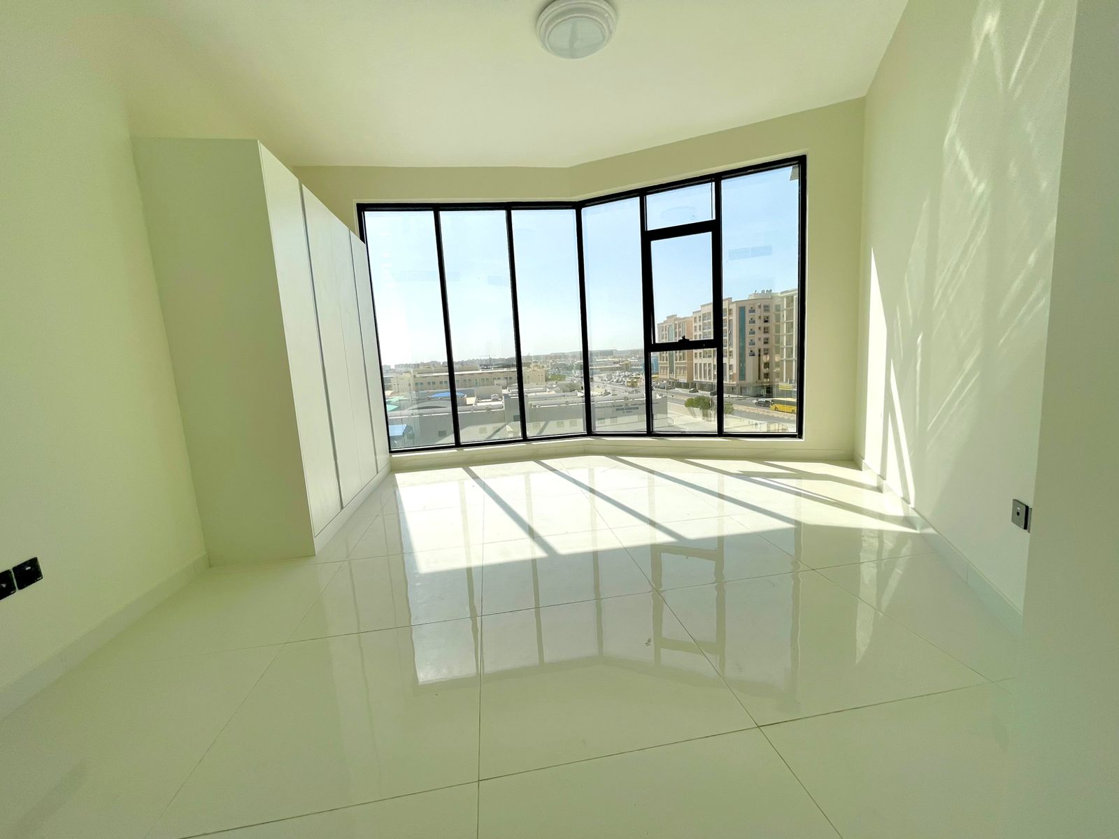 Big Spacious lavish 2bhk 2 bathroom with Balcony One parking free just rent 70k