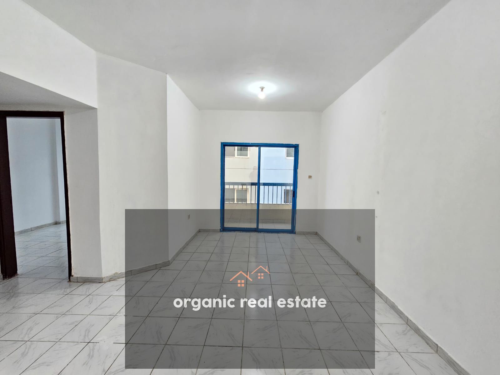 Cheaper 2 Bedroom With Balcony In Majaz 2 Jamal Street