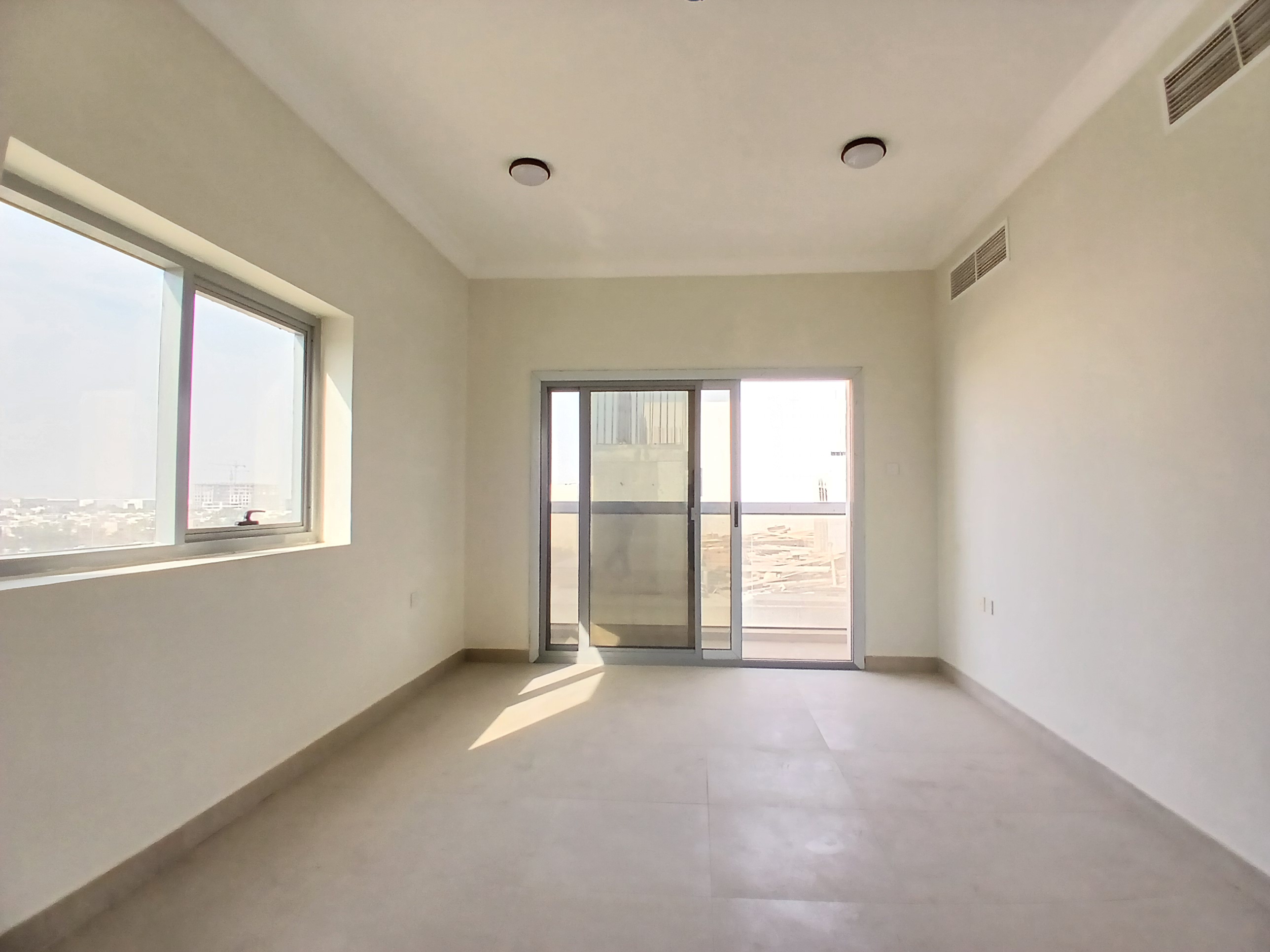 Very specious 1Bedroom!!_ Ready to move!!_ well maintained with balcony only 40k_ al jada outside