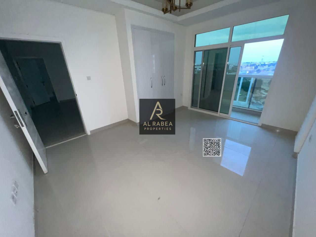 New brand - Spacious areas - Easy access to Dubai