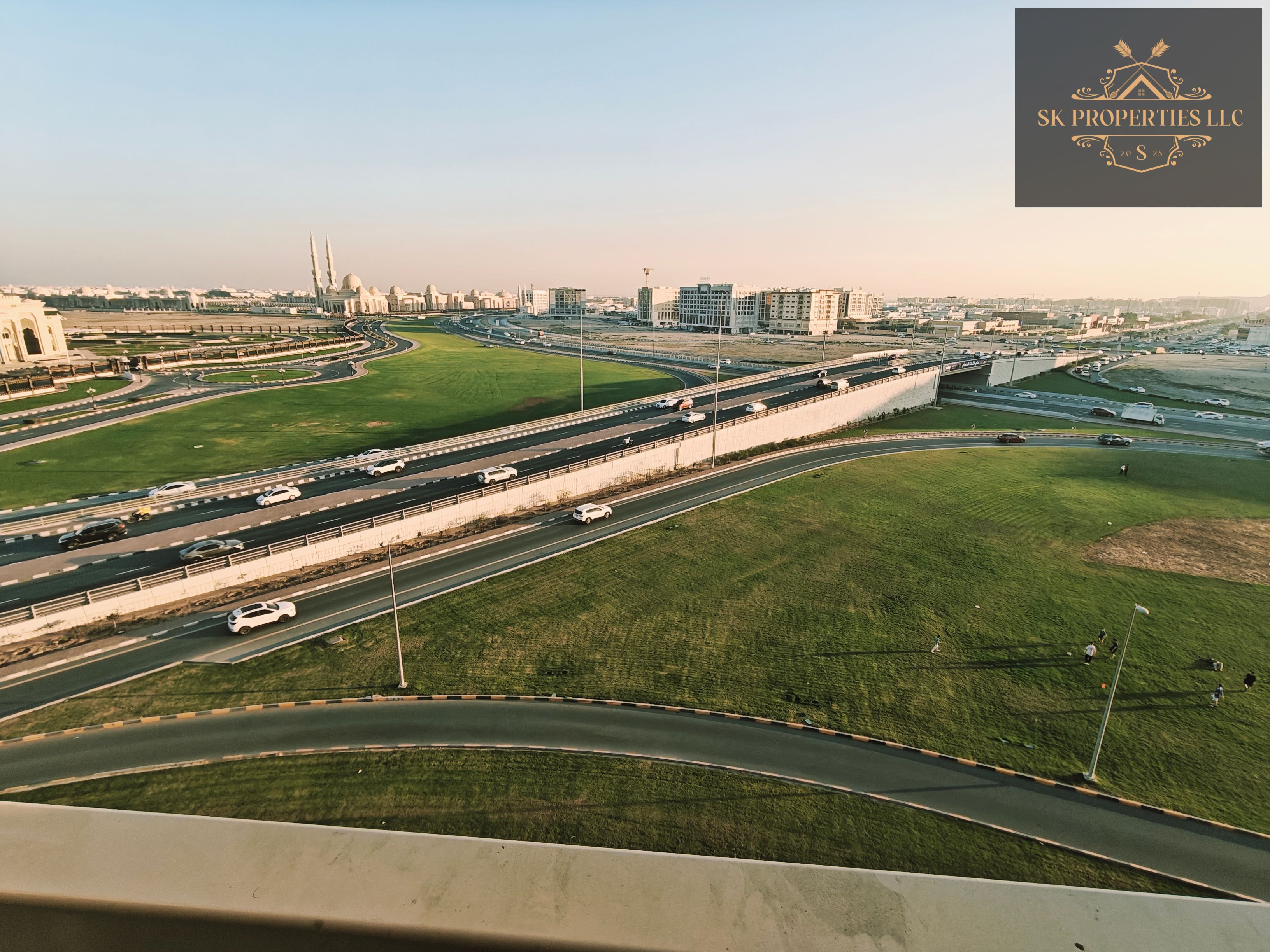 Luxurious 3BHK with Swimming pool & Gym