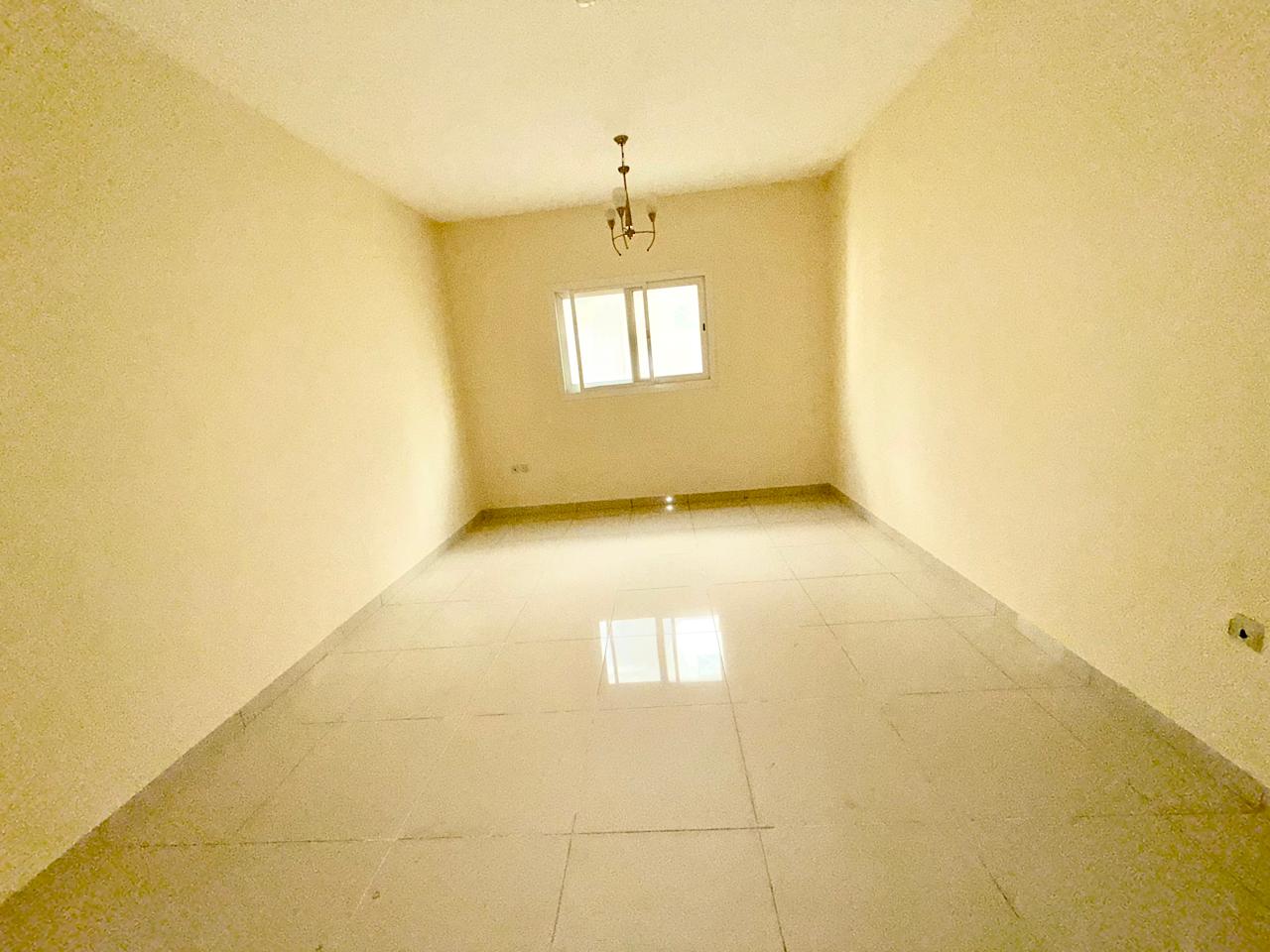 Big Spacious lavish 1bhk 2 Bathroom just rent 39k