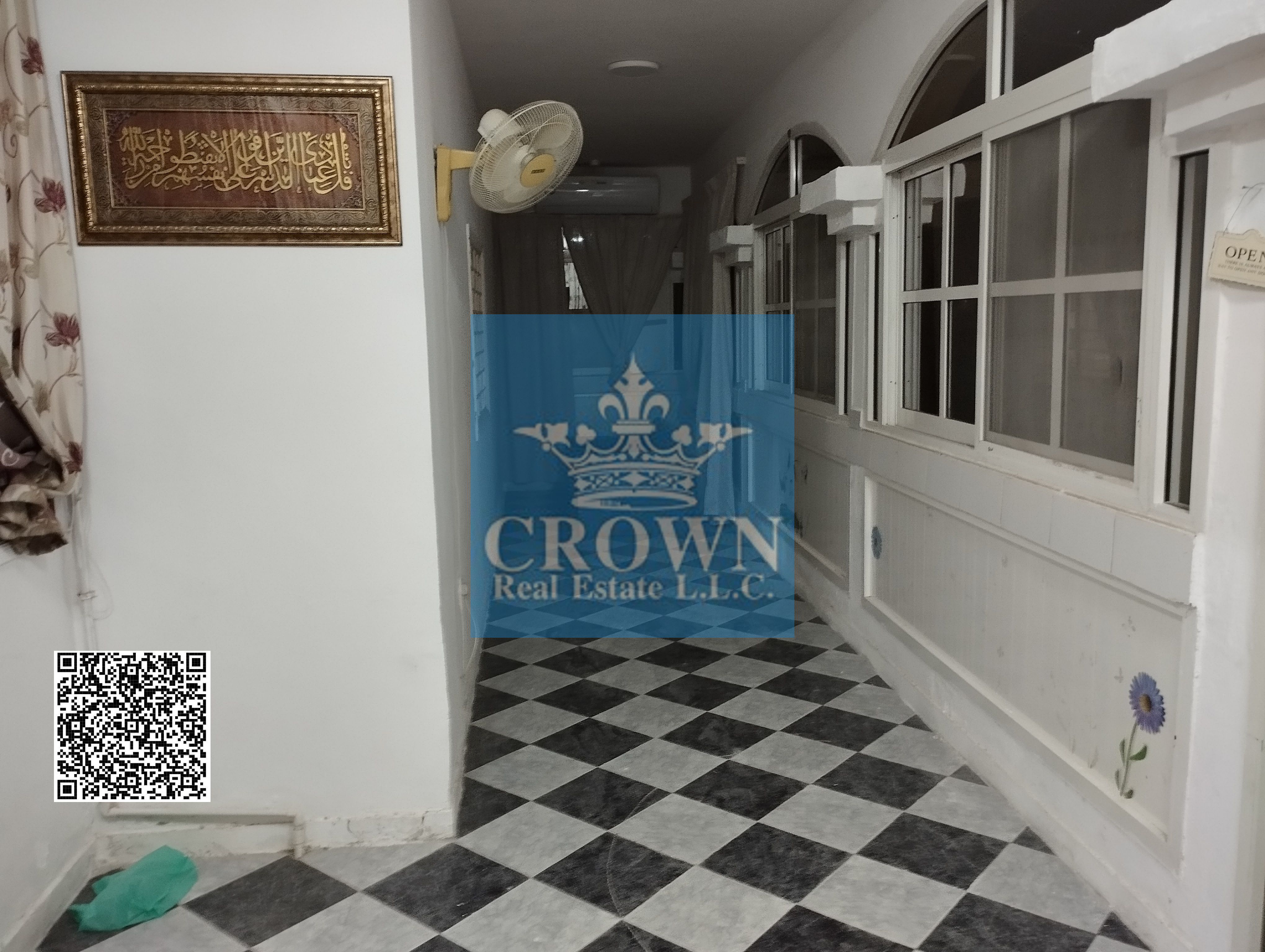 Old Villa - Prime Location - Can be changed into Commercial Residential