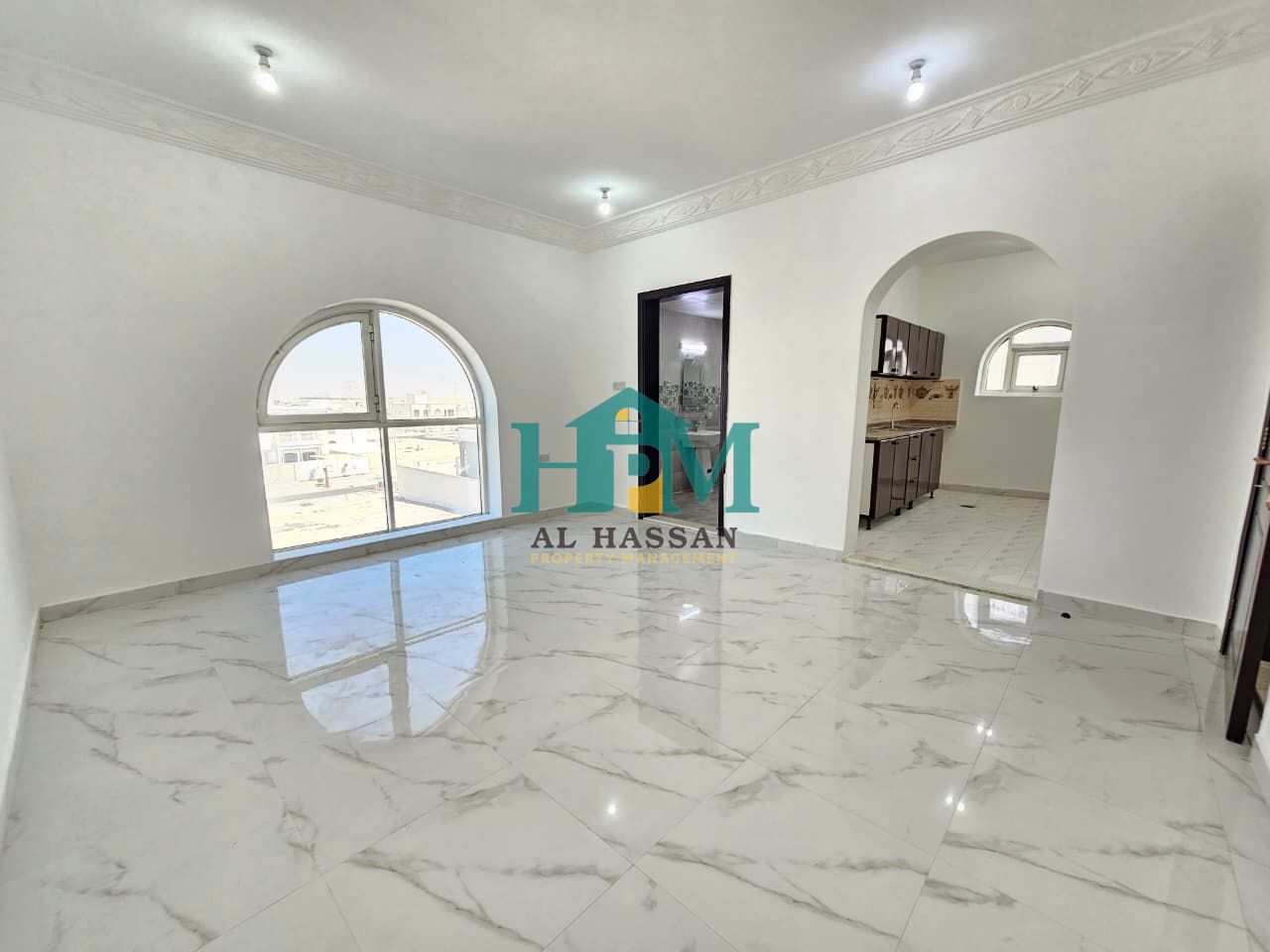 Spacious Layout | 1 Bedroom Hall | 2 Bath | Big Kitchen