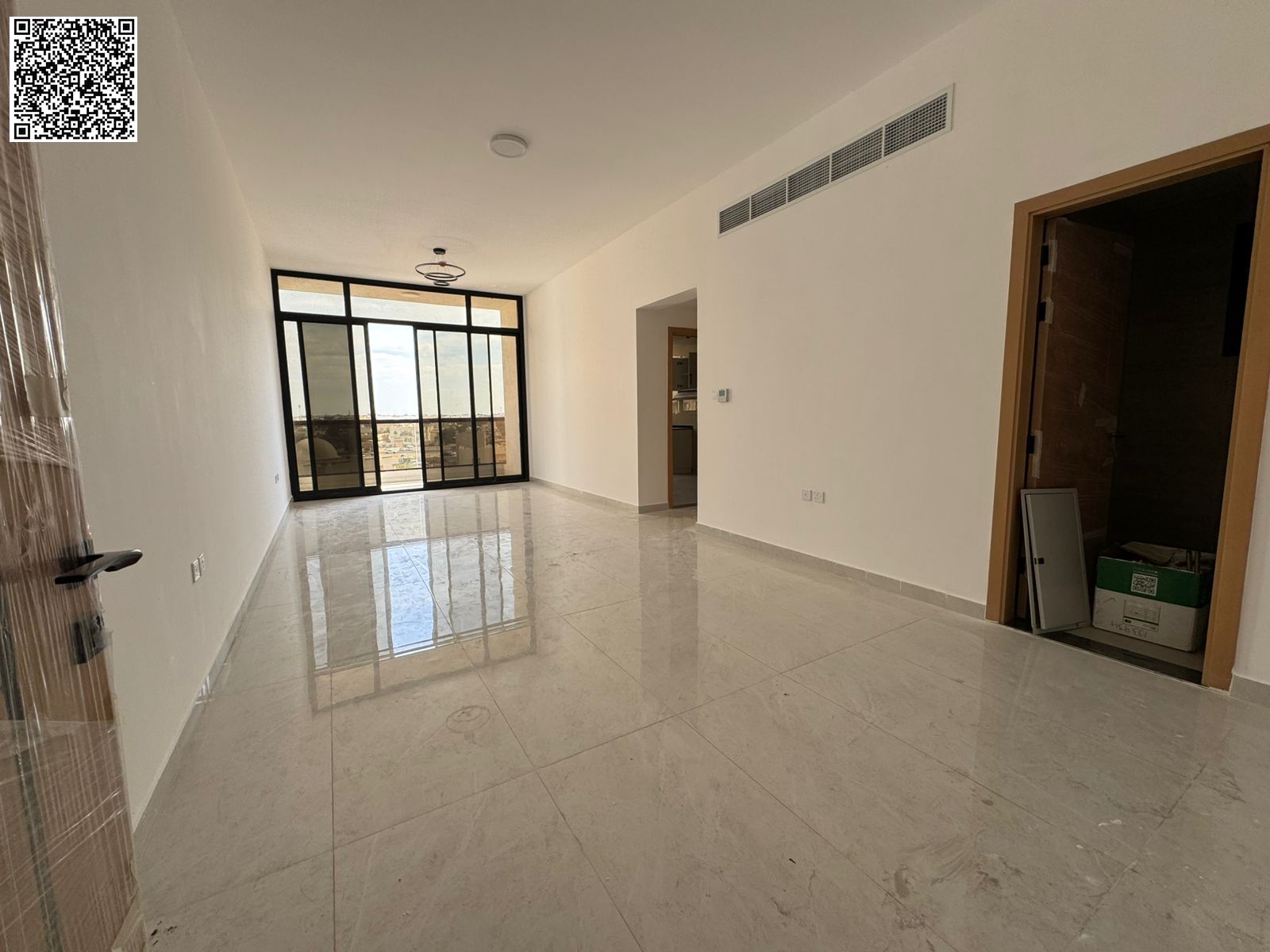 Brand-new first-tenant building in Al Hamidiya near Ajman Court & Traffic Dept. 2BR, wardrobes, balcony, central AC, 3 baths, easy pay, great finish.