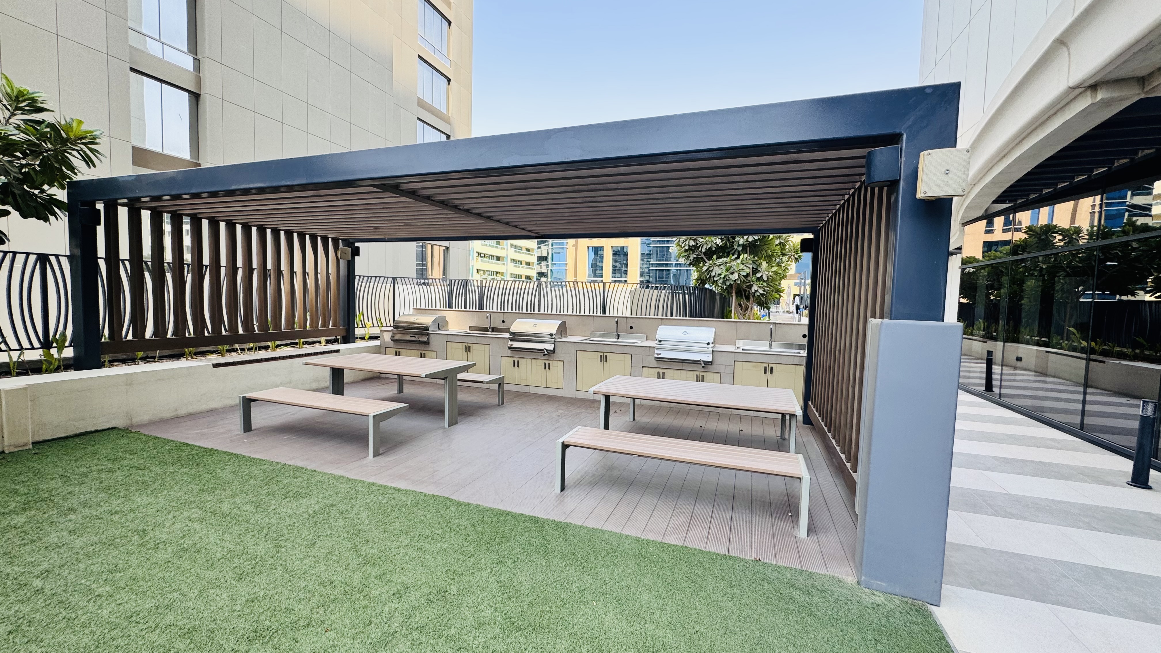 LUXURY BRAND NEW 2BHK WITH ALL KITCHEN APPLIANCES +STORE ROOM ANDALL LATEST FEATURES