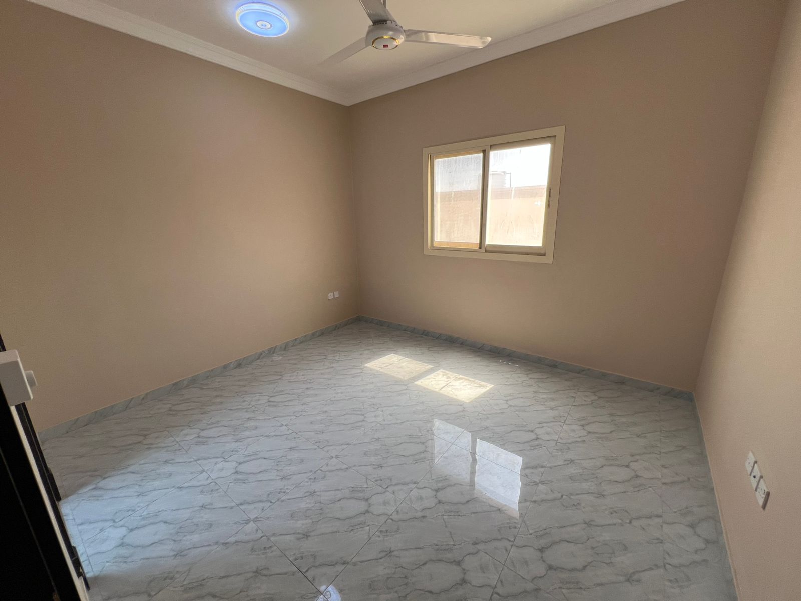 Special Offer – Two-bedroom apartment for annual rent in Al Rawda 3 Excellent location near Al Talla Supermarket and very close to Mohammed Bin Zayed