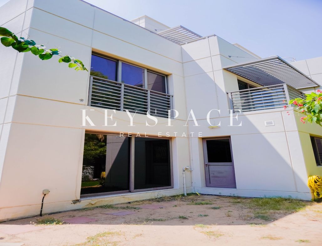 Upscale Gated Community Villa | Ideal for Families and Investors | Resale