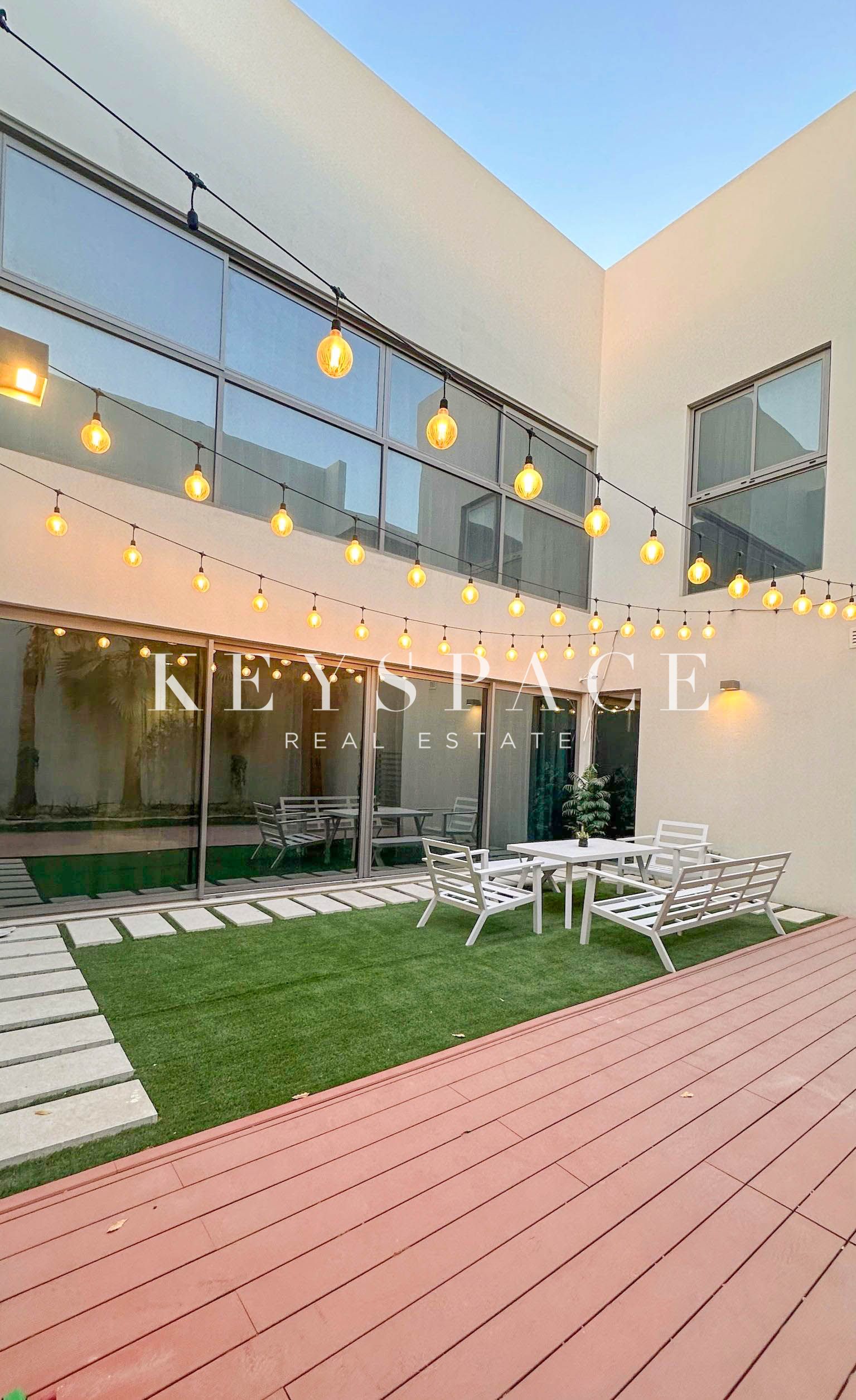 Refined Luxury Living | Premium Villa Close to City Center | Resale