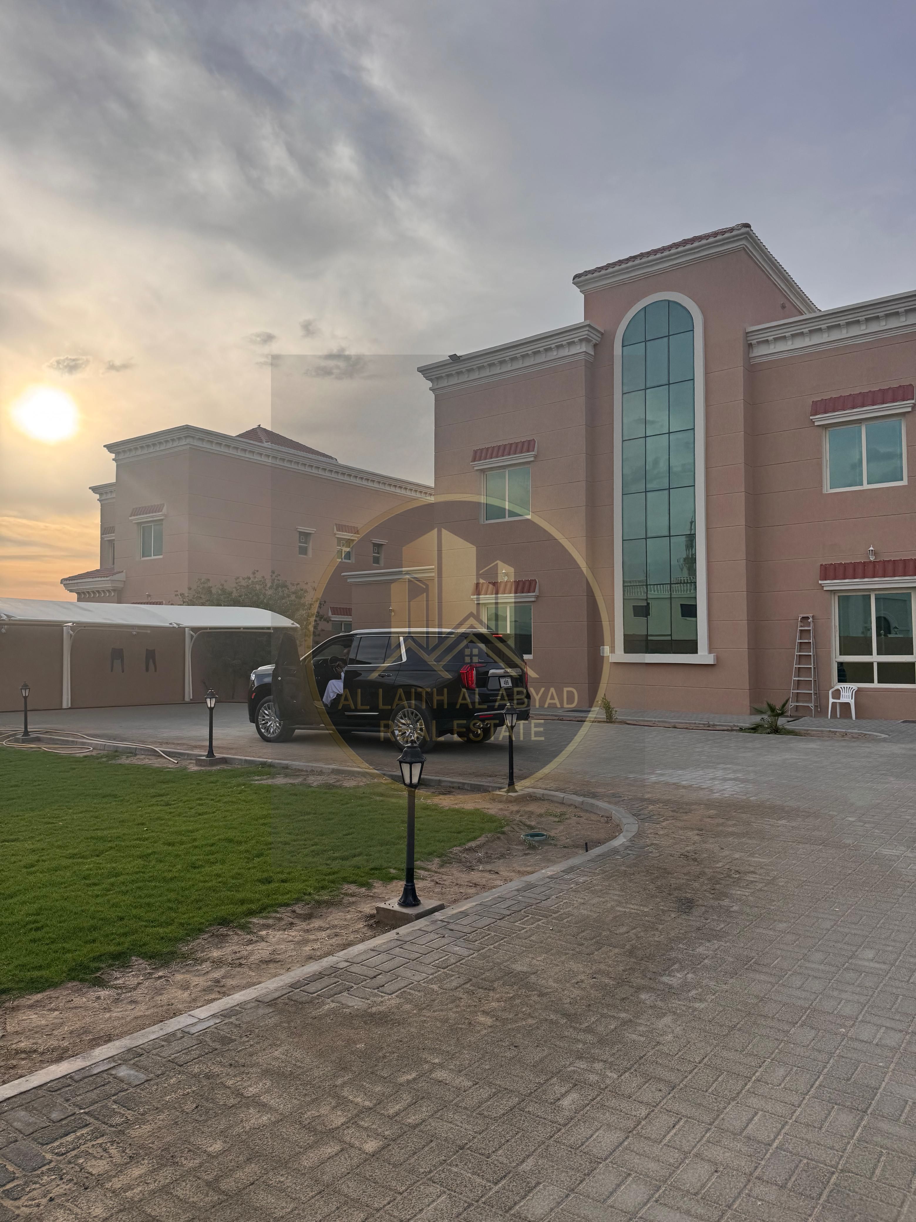 For Sale: Villa in Al Juraina A premium villa on a very large plot, with excellent finishing and a prime location.
