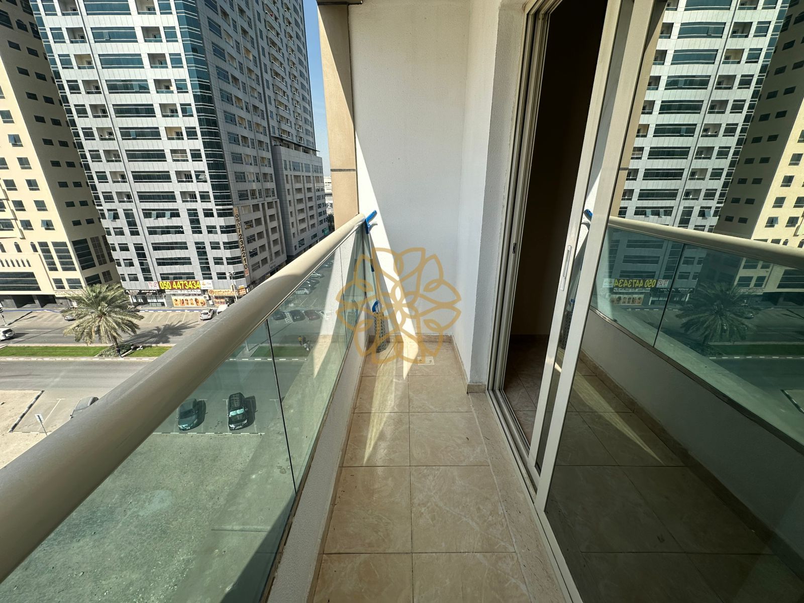 One Bedroom With Balcony With Free Parking Open view
