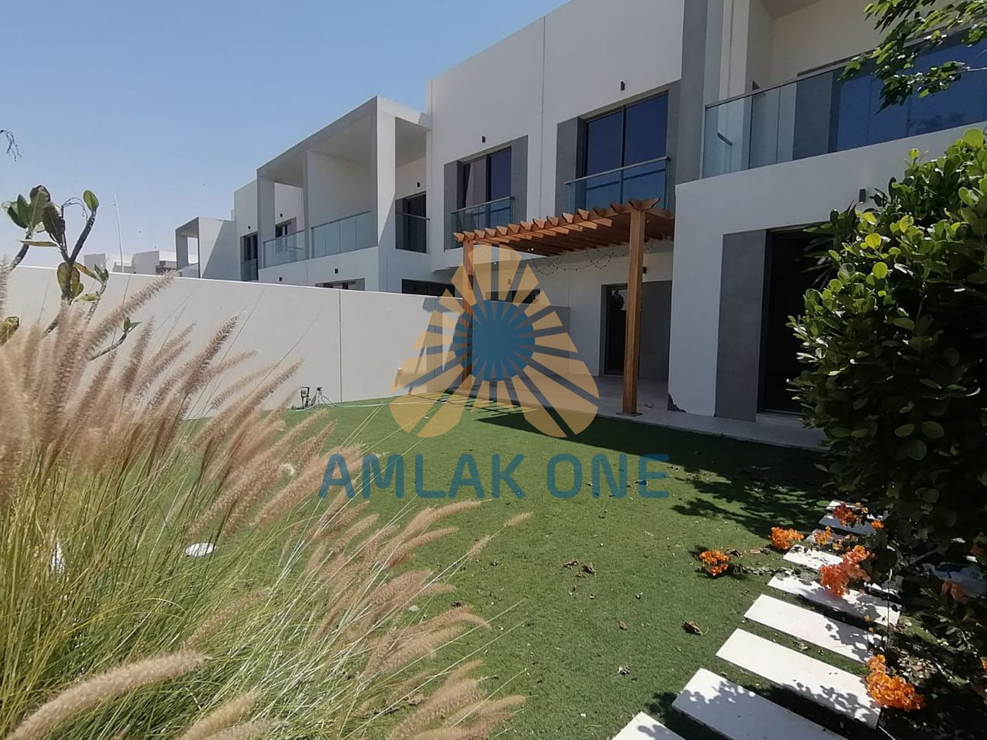 Luxury Living| Private Garden| Prime Community