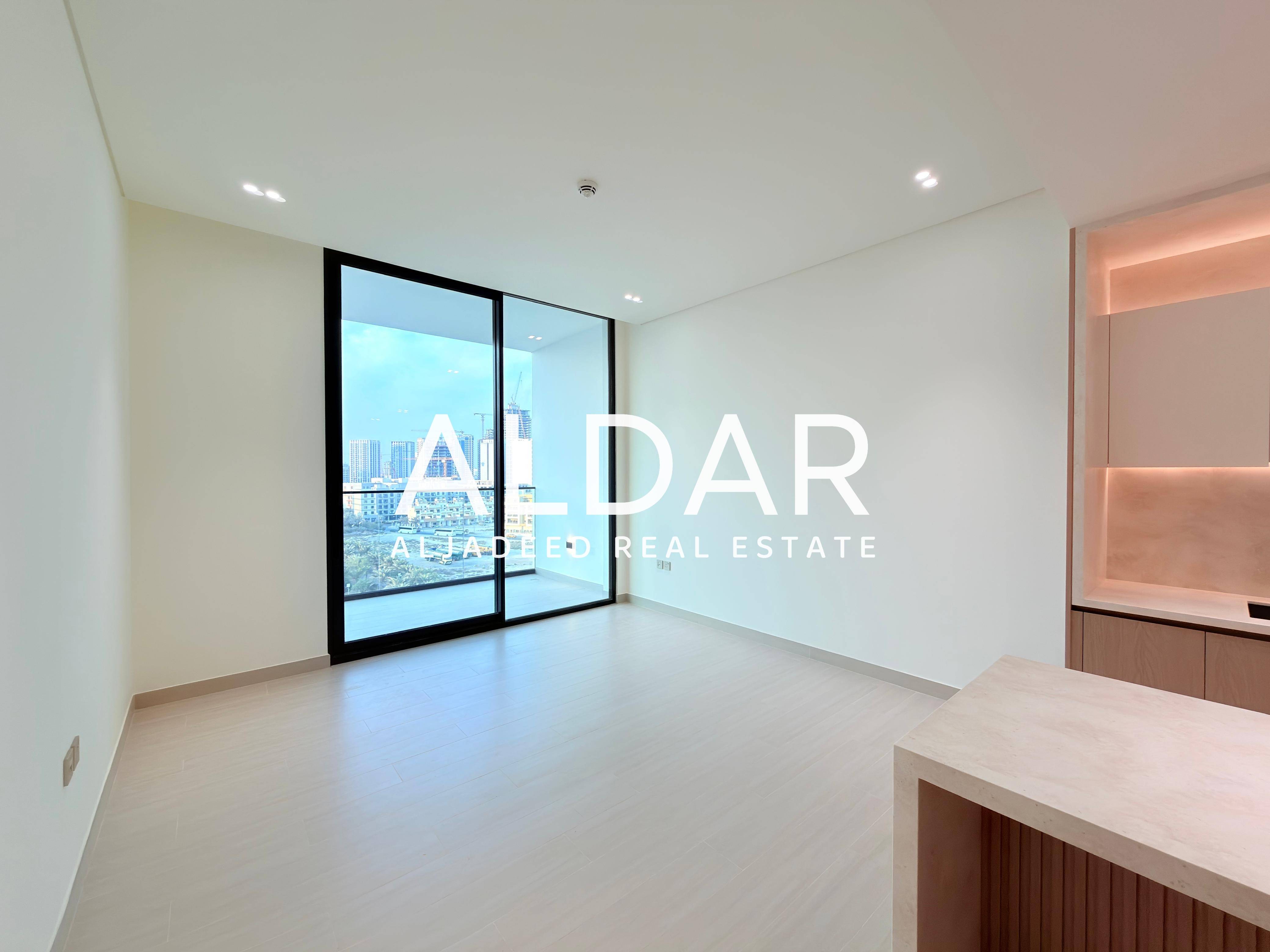 Brand New Unit | Pool View | Ready To Move