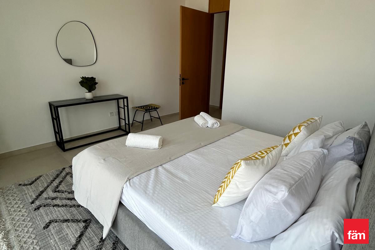 Modern Living | Spacious| Fully Furnished