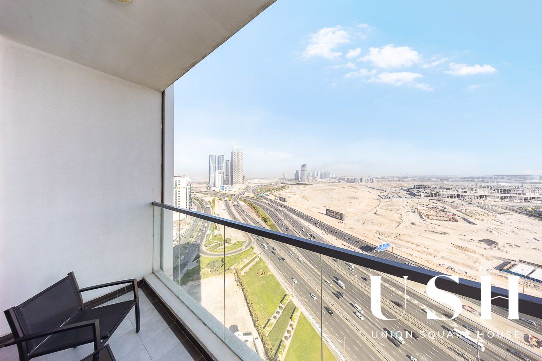 Spacious Studio | Fully Furnished | with Balcony