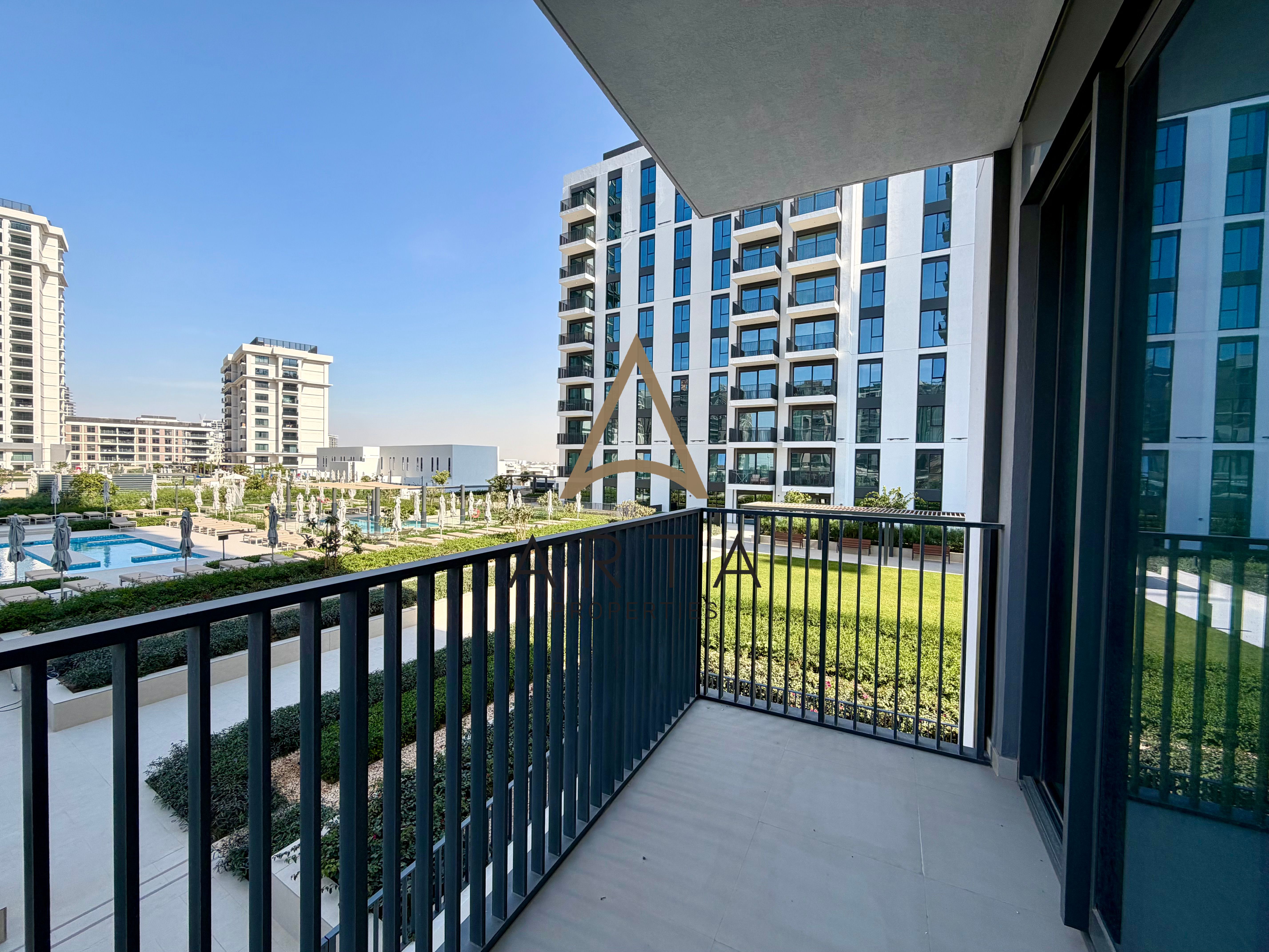 SPACIOUS | VACANT | POOL VIEW | NATURAL LIGHT