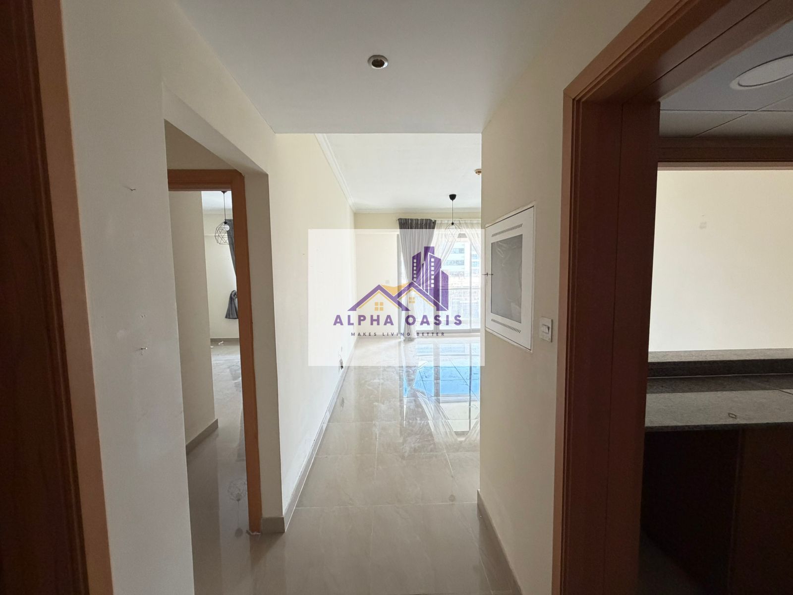 MODREN & SPACIOUS | PRIME LOCATION | READY TO MOVE