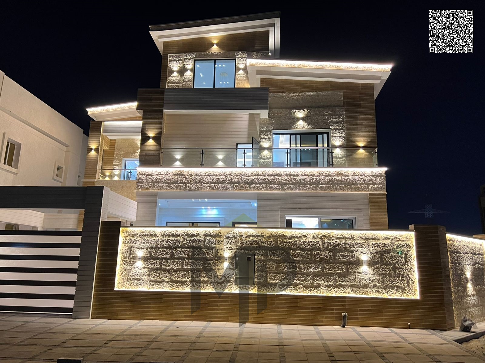 Luxury corner villa in Al Yasmin - Ajman, with elegant design and high-quality finishes, the ideal dream home for the family, directly from the owner