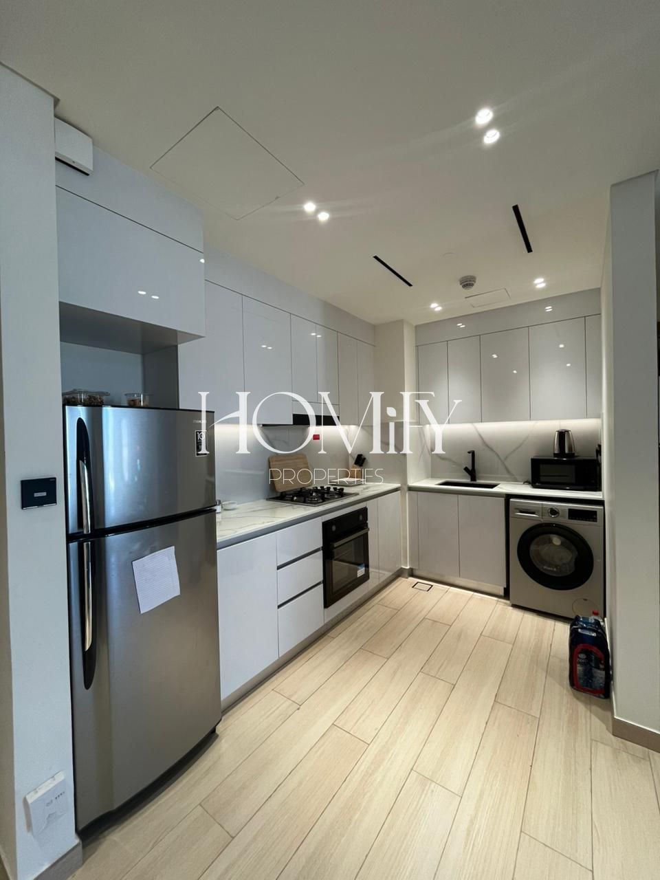 Fully Furnished | Ready to Move | Next to Exit