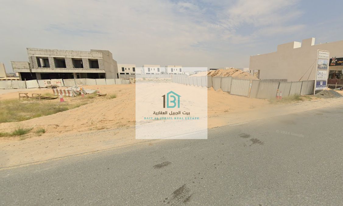 Commercial Plot for Sale in Houshi – prime strategic location Corner plot on three streets with direct view on the main road