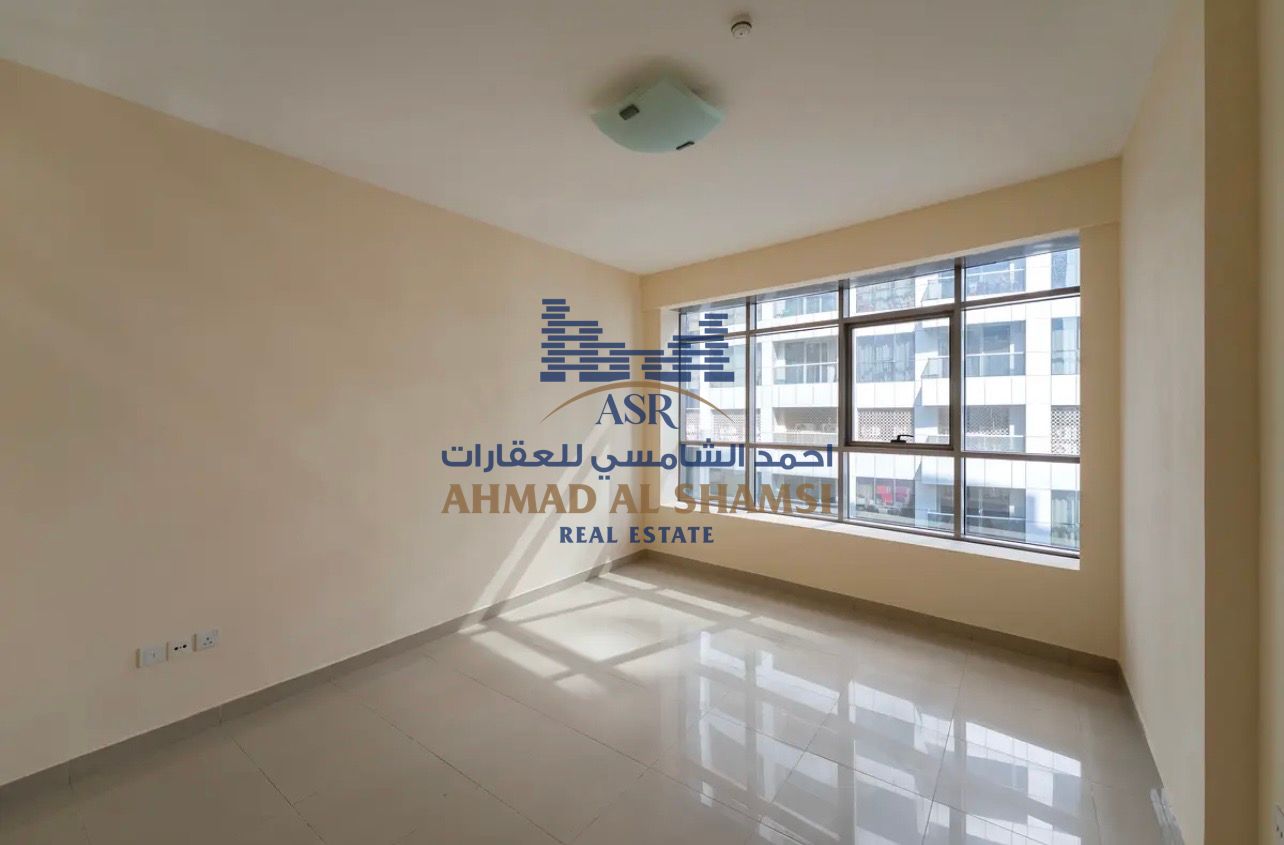Specious 2BHK || Gym And Pool || 1 Car Parking Free || On Dubai Border || Ready To Move