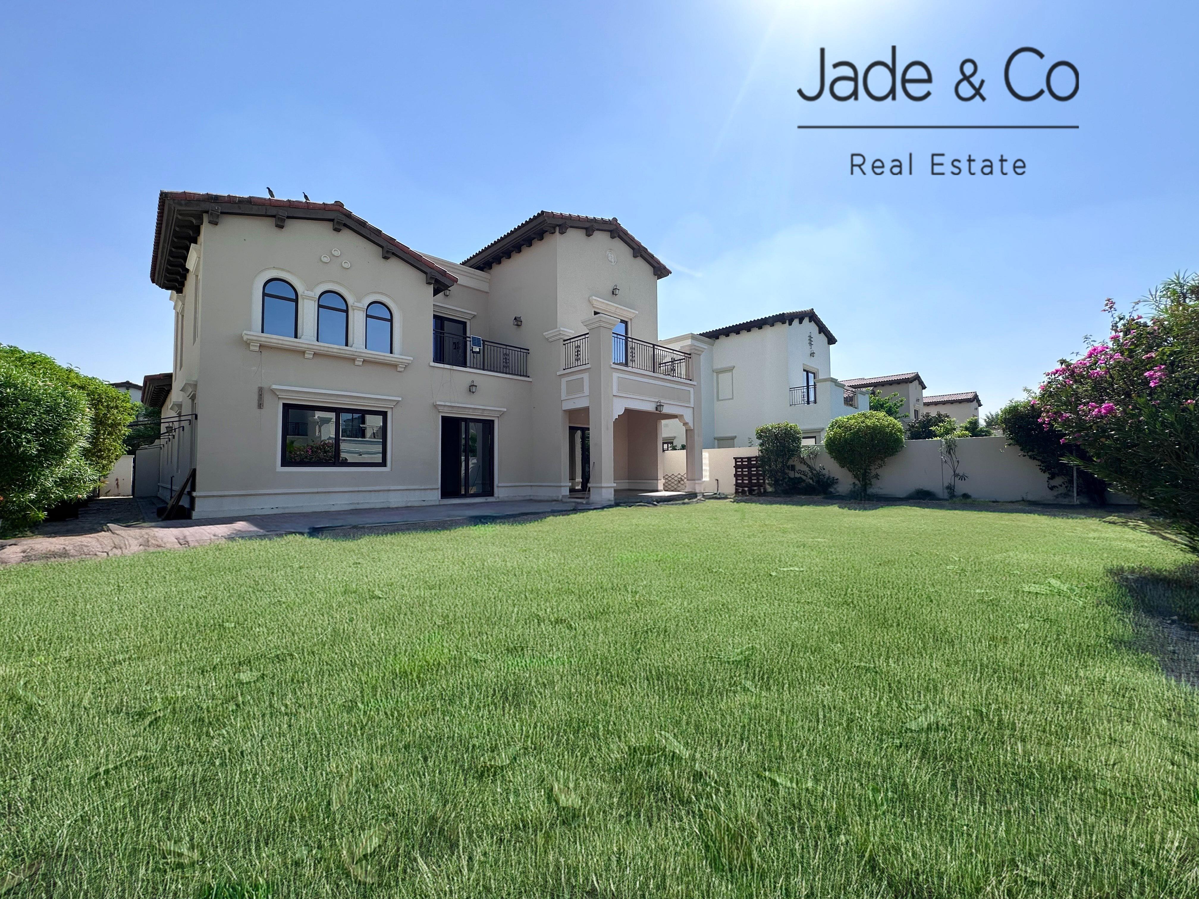 Community Expert | Type 2 | Landscaped