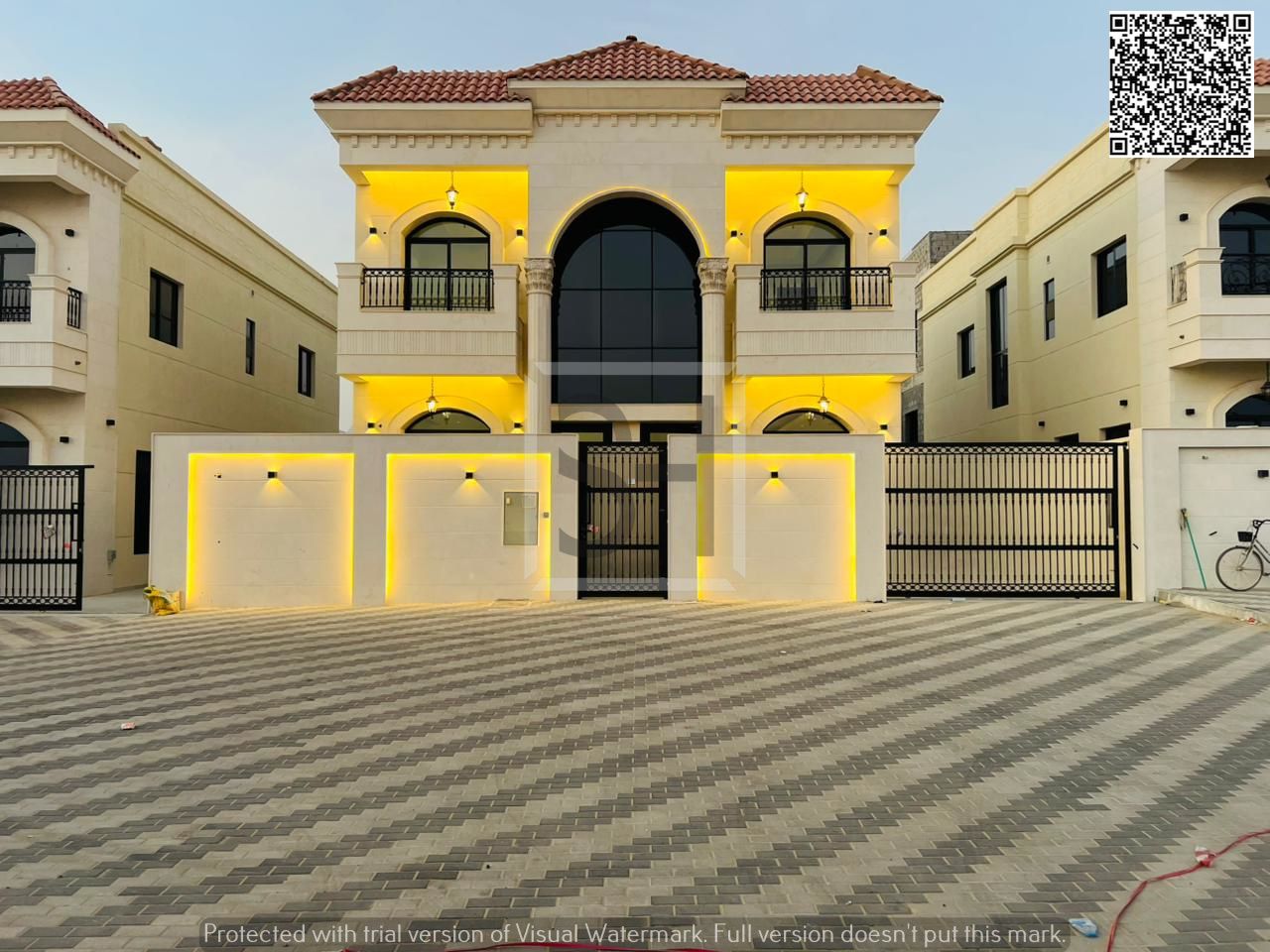 Villa for sale in a prime location opposite services and Sheikh Mohammed Bin Zayed Road.