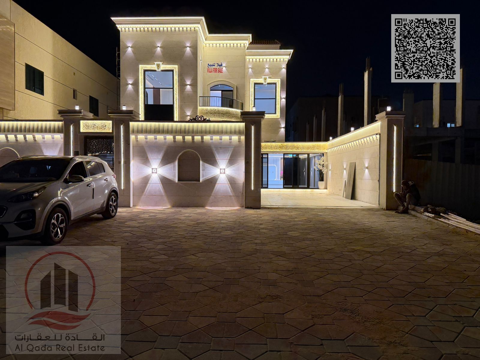 Villa for sale in Ajman, Al Muwaihat area. 5 master bedrooms, majlis, living room, and maid's room. Freehold ownership for all nationalities. Bank fin