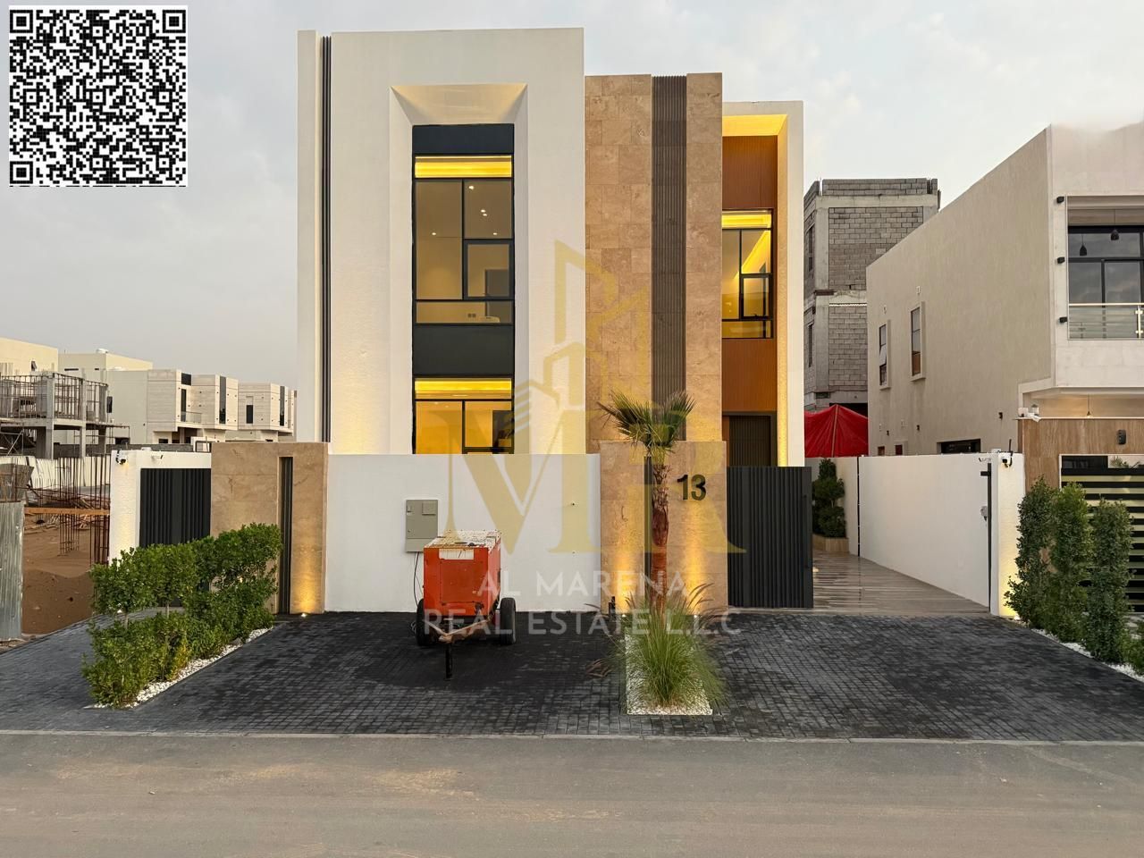 Own your dream villa and invest in a luxurious villa in the heart of Al-Hilweh with elegant finishing