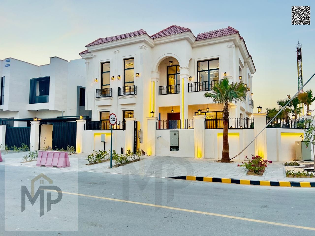 Luxury villa with a modern design, private garden and pool – high-end finishes, and the price includes electricity, water, air conditioning, and regis