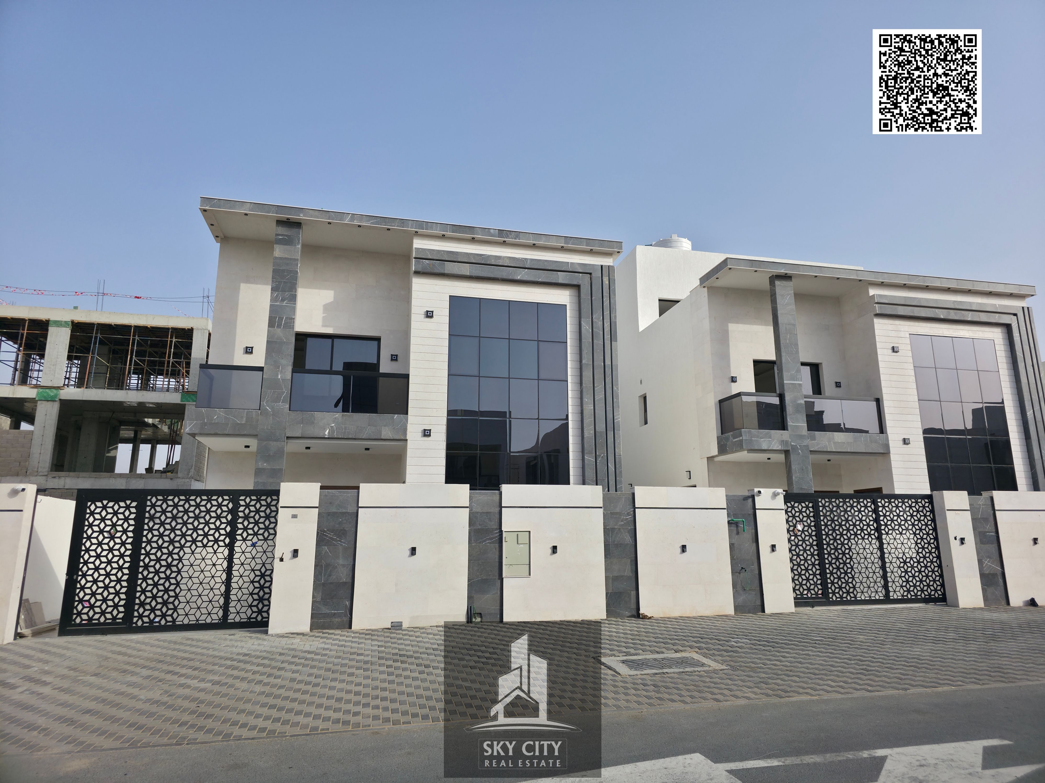 Elegant 3-Storey Villa in Al Amerah – 5 Master Bedrooms | Central Air Conditioning | Prime Location