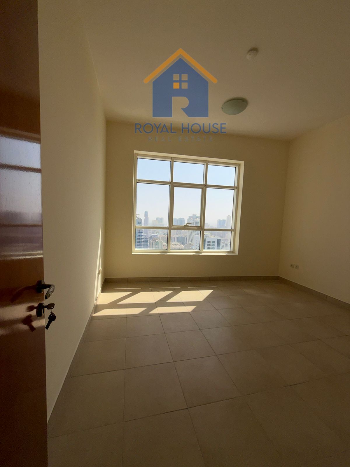 Three bedrooms for sale with an open rear view
