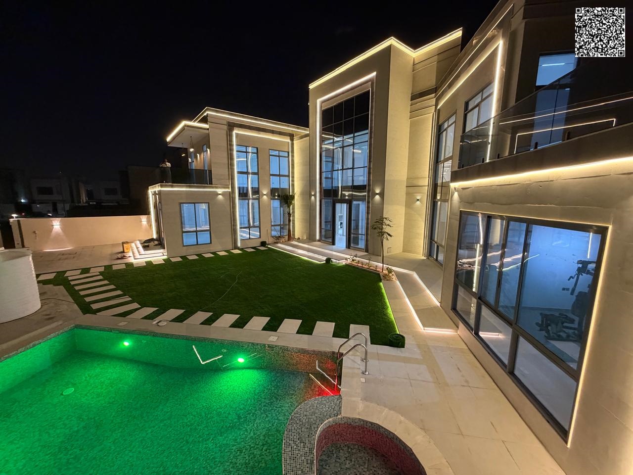 A luxurious villa in one of Ajman's most prestigious areas, complete with a private pool, electricity, water, and air conditioning included, for a sop