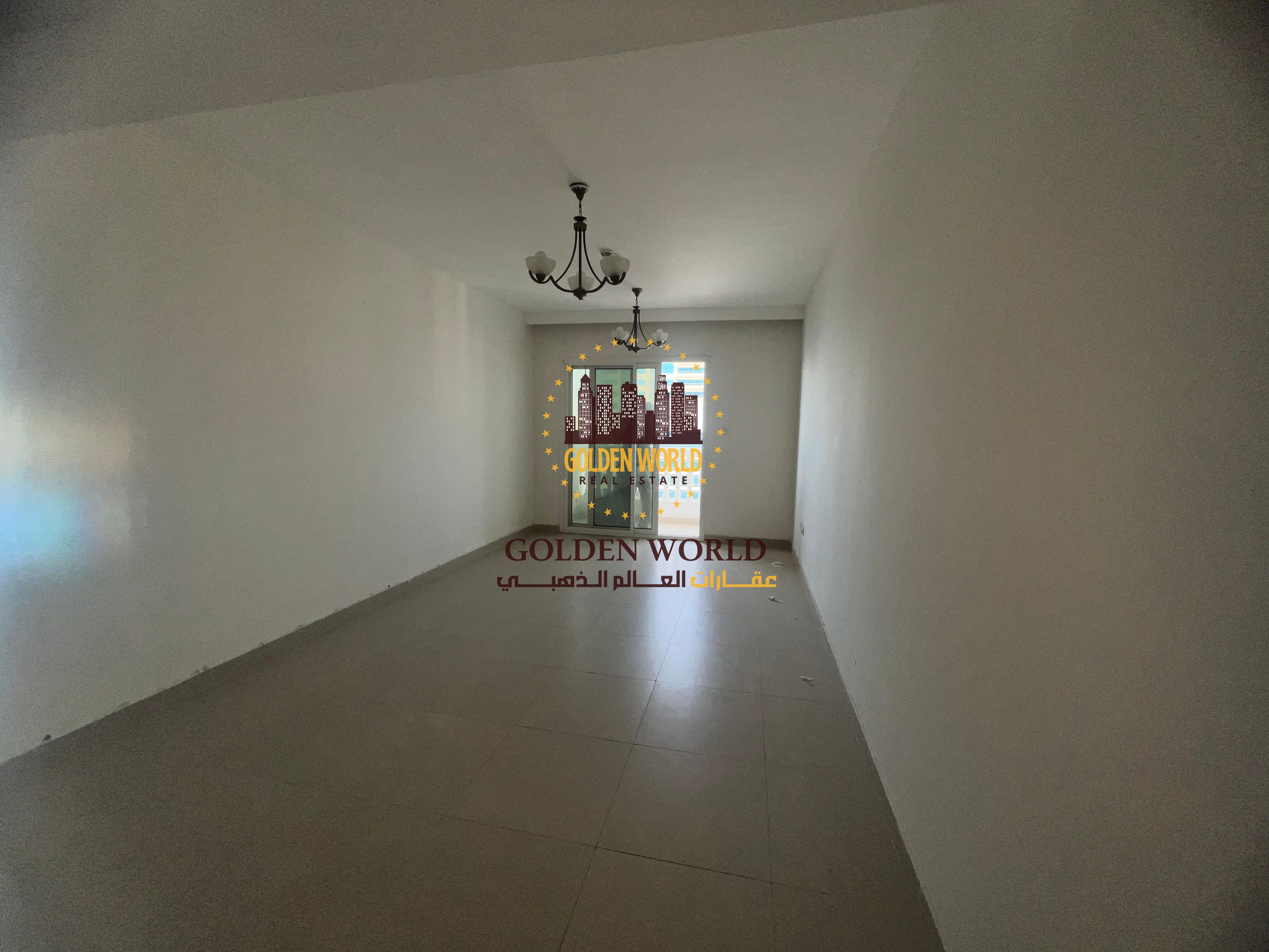 2-bedroom apartment with living room in Al Majaz 1, Sharjah. 2 master bedrooms, 3 bathrooms, 2 balconies, sea view, free AC, laundry, tower facilities