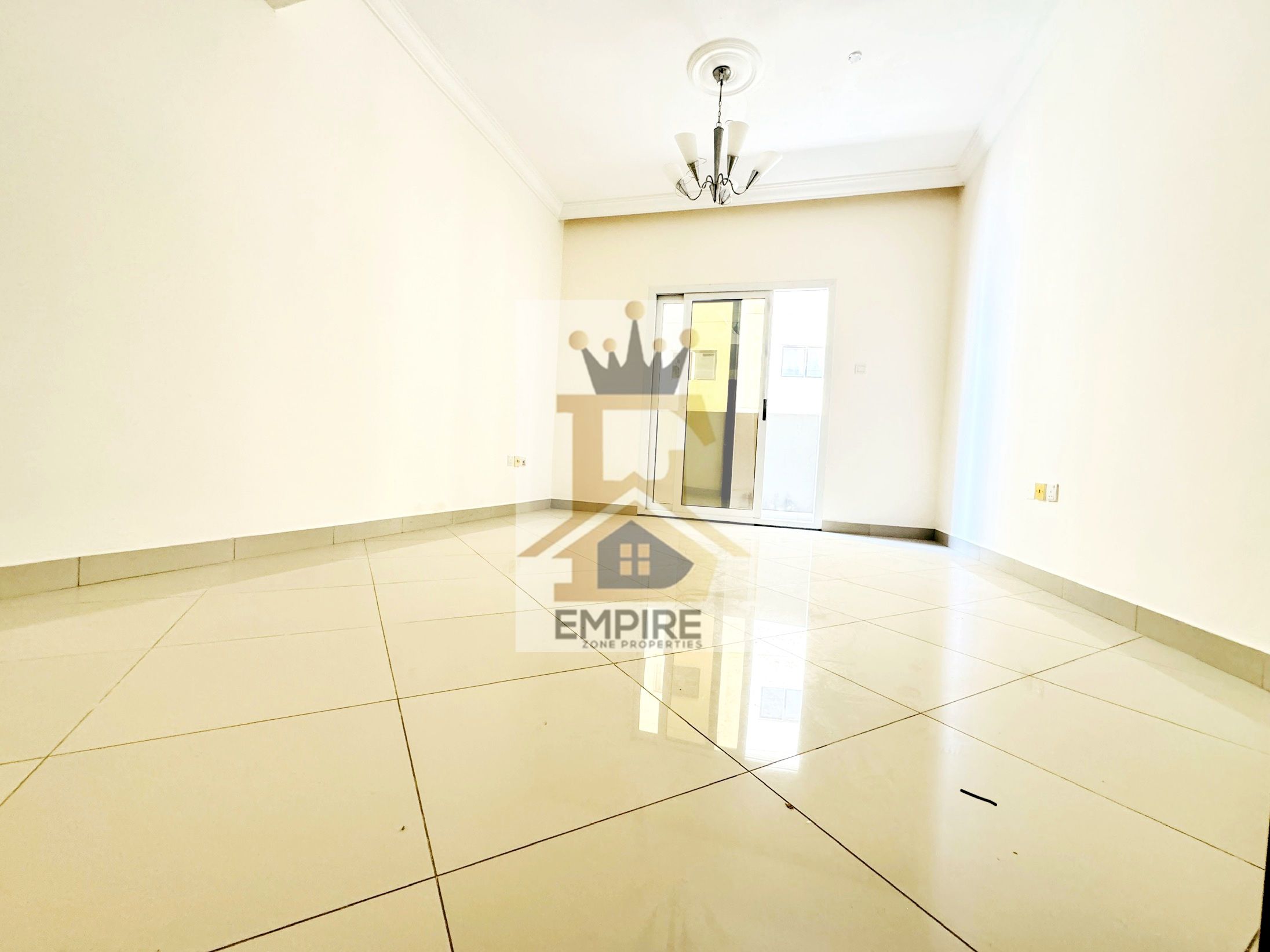 Gym, Pool & Free Parking – 15 days free- spacious living, Prime Location