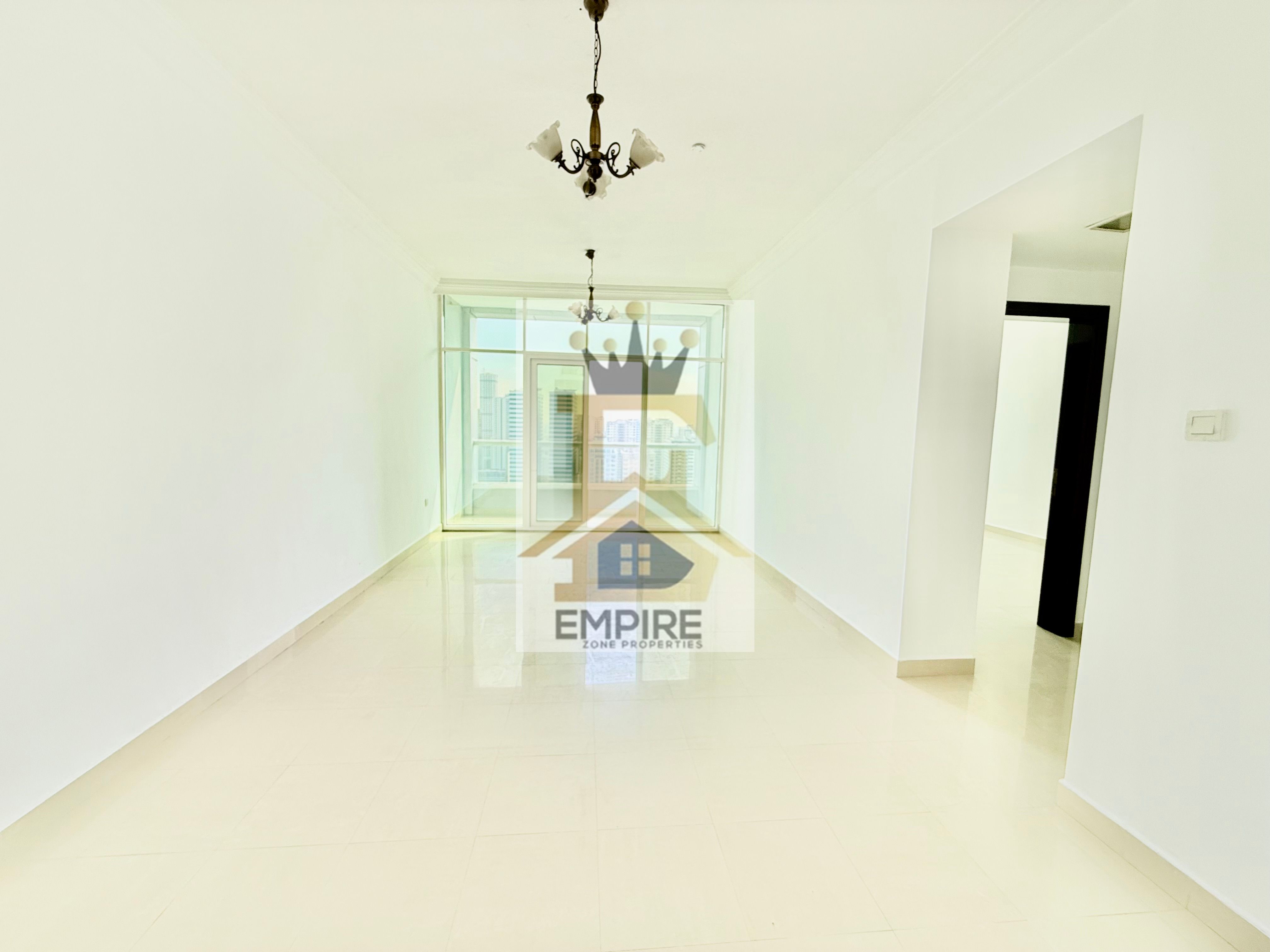 Hot offer,,gym&pool,,huge living,,balcony,,prime location