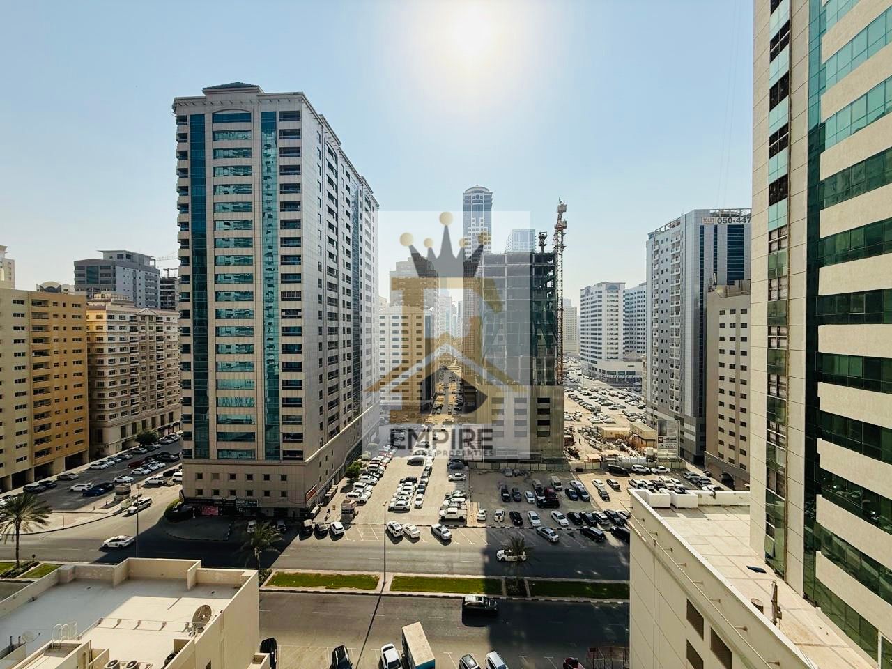 Spacious living with open view good finishing maintenance free prime location near close exit to dubai tea