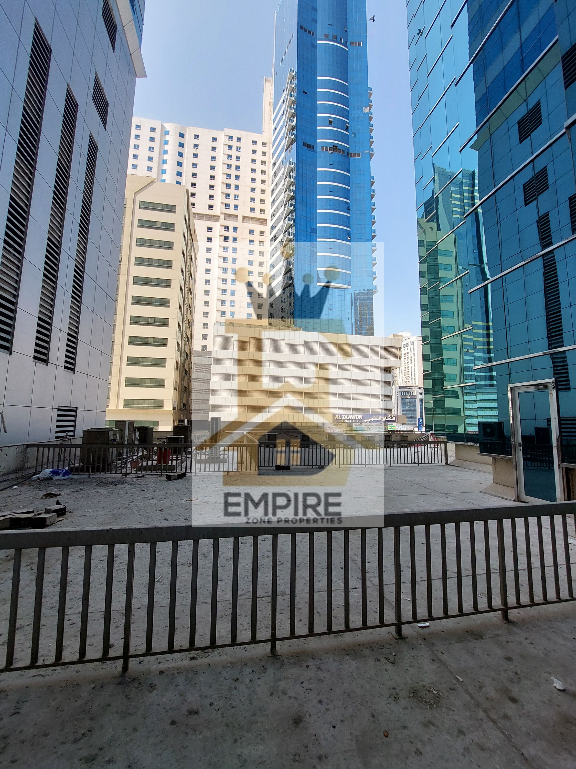 luxury living with open view gym pool and maintenance free good finishing prime location near close exit to dubai