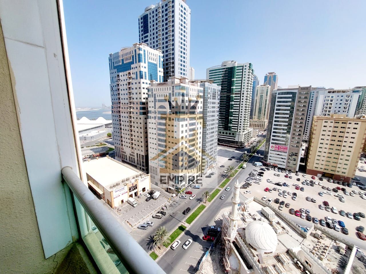 luxury living with open view balcony good finishing wardrobes gym&pool and maintenance free primer location near close exit to dubai