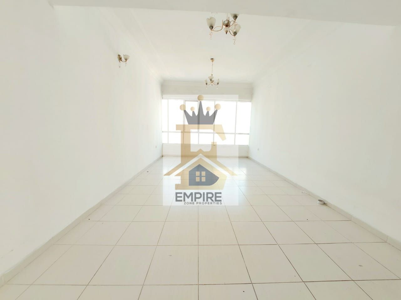 luxury living with open view balcony wardrobes dinning area good finishing gym&pool and maintenance free prime location on main road building near close exit to dubai