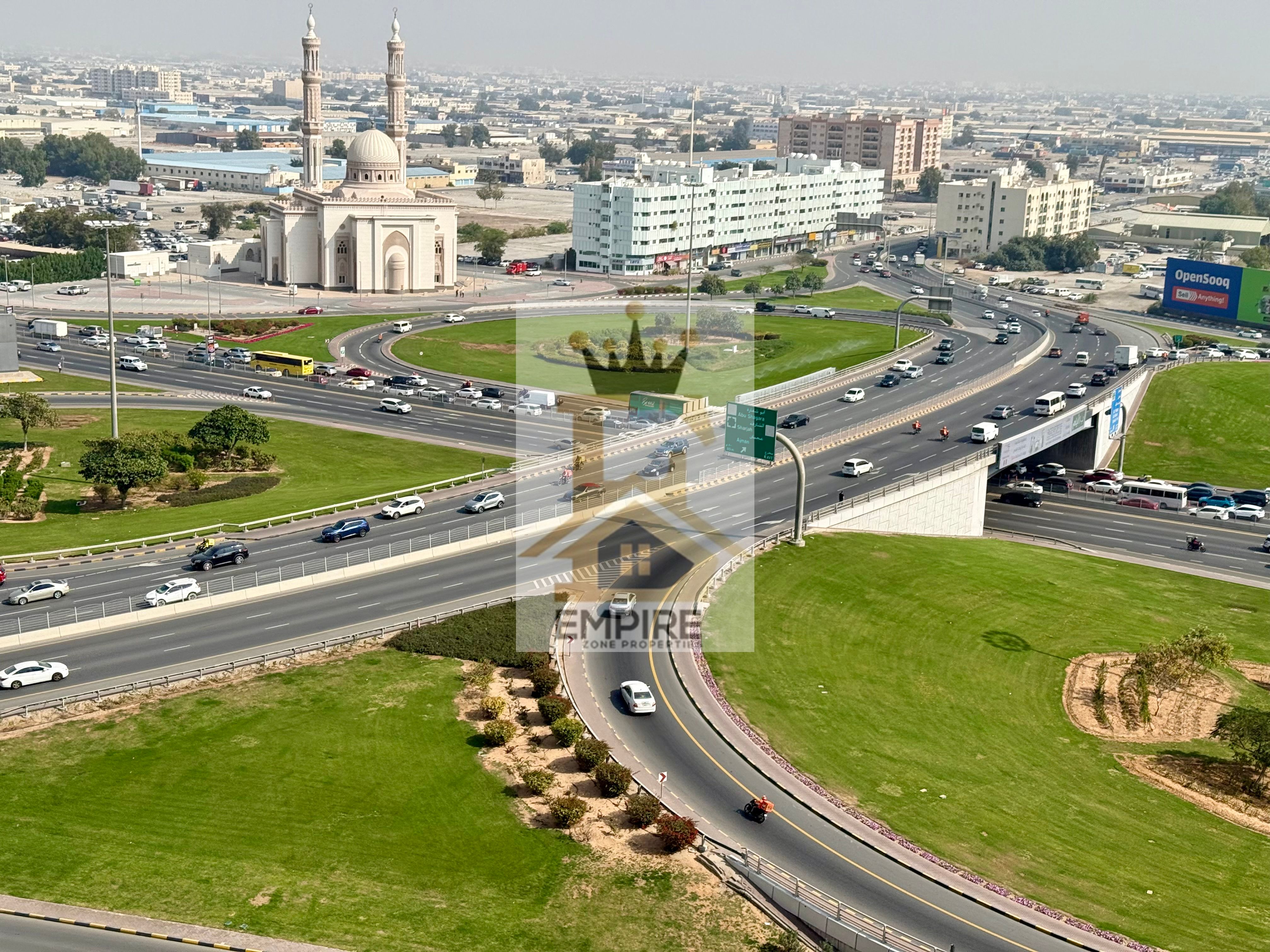 Amazing bride apartment with spacious balcony with maid room with separate separate washroom free parking easy exit to Dubai