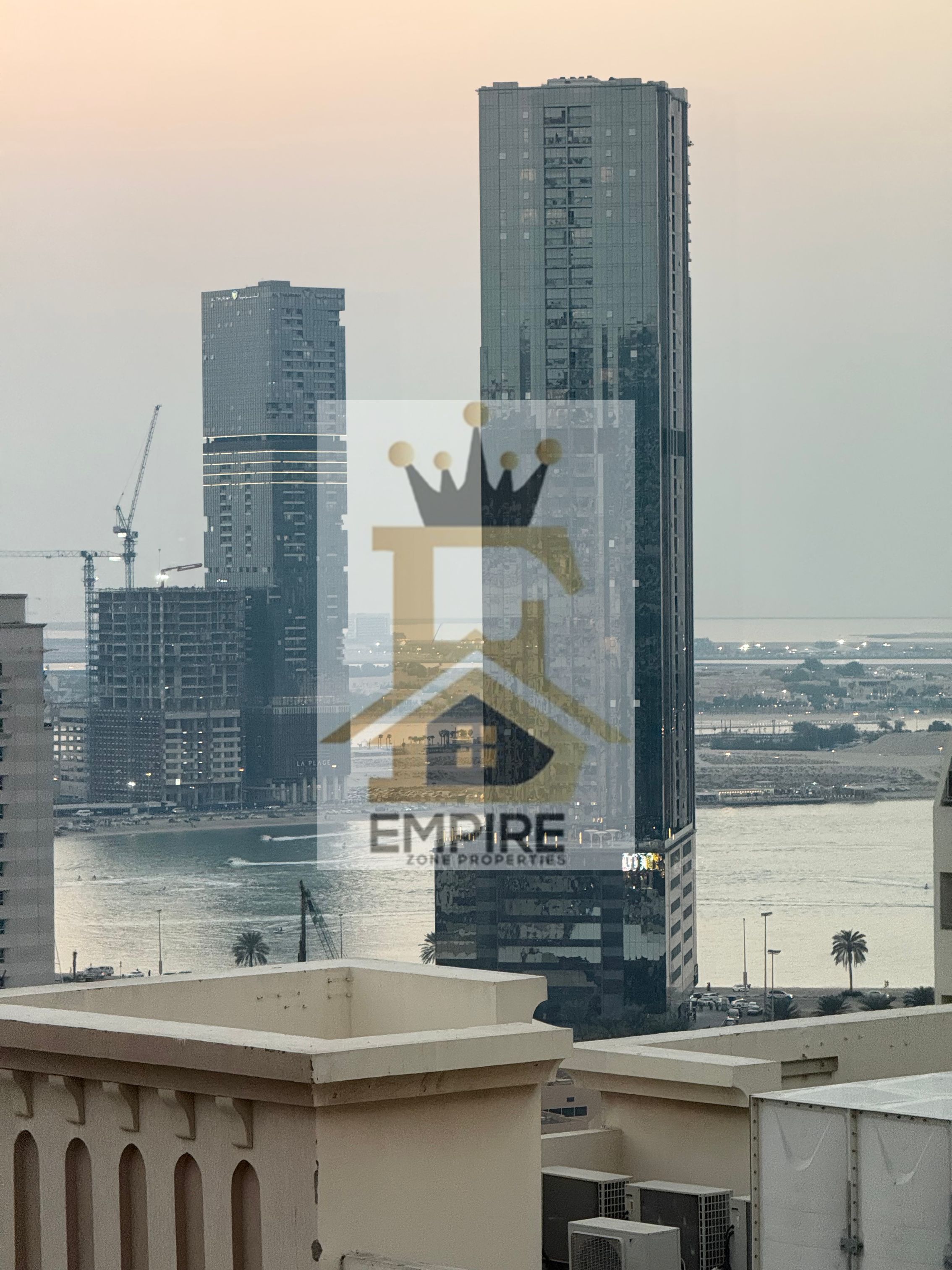 Amazing bright apartment close to Dubai, open view