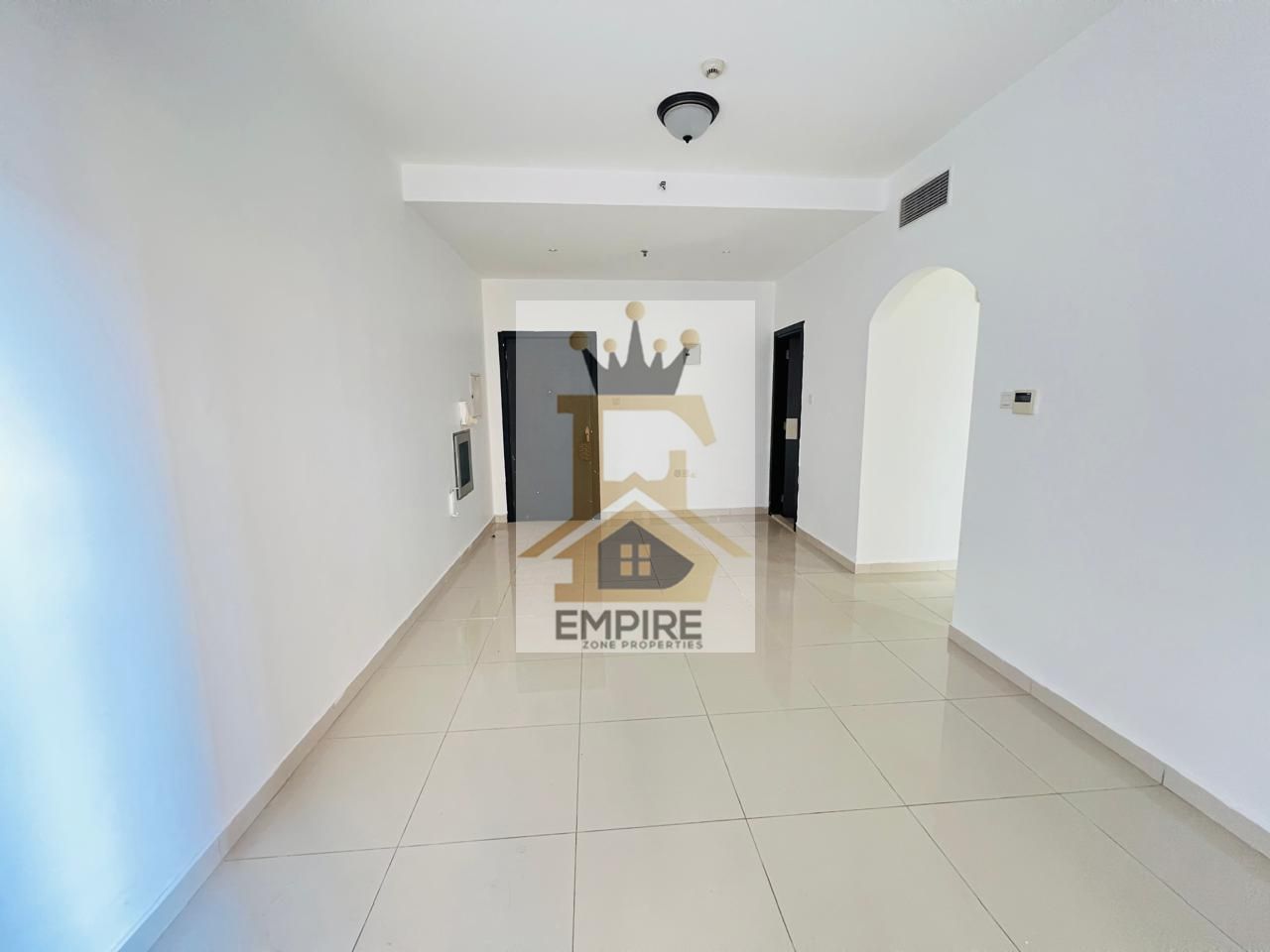 Spacious Appartment with 1 Parking Free, MAINTENANCE Freee Easy exit to dubai al taawun Sharjah opposite of nesto