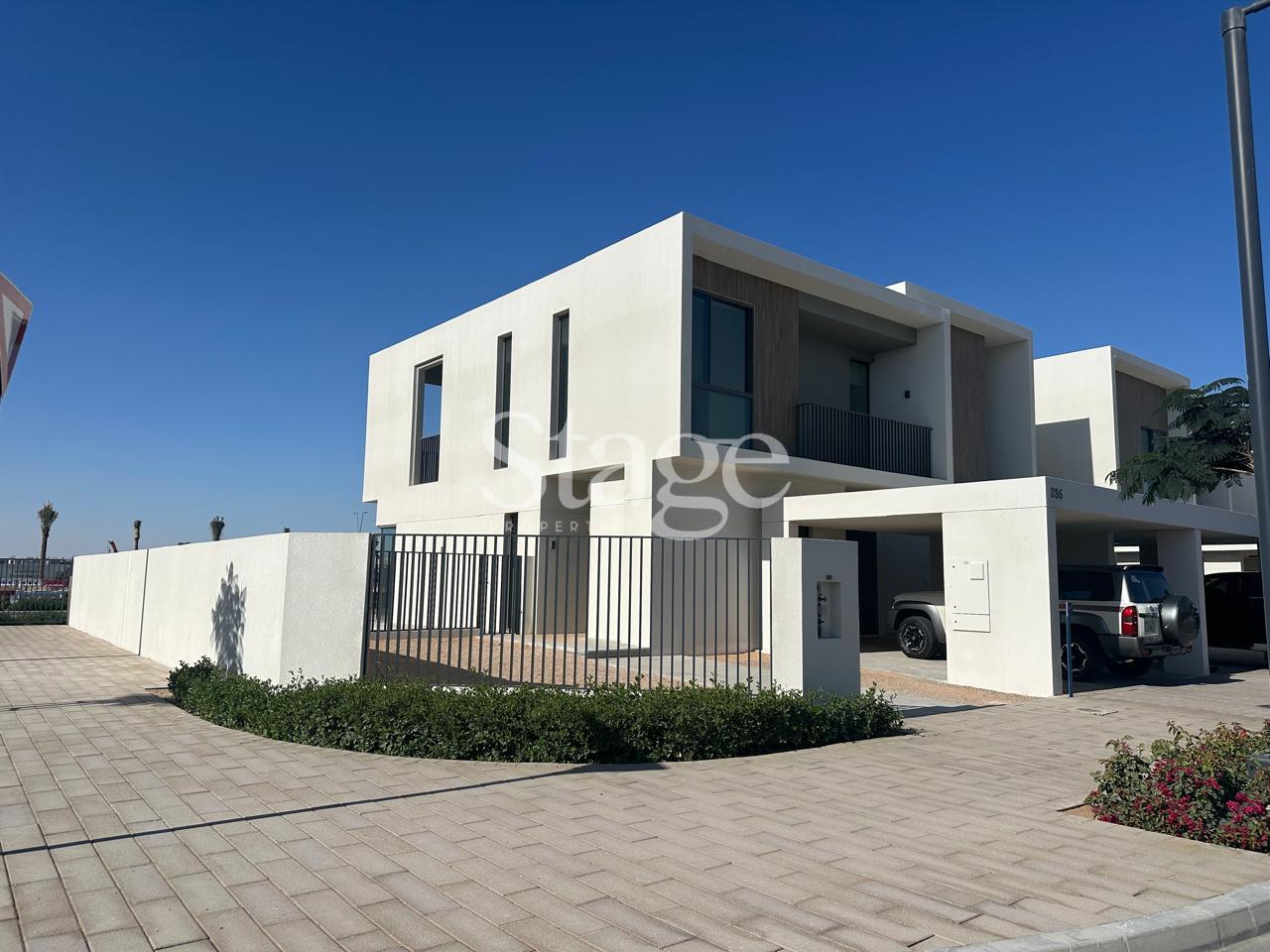 BRAND NEW l SLEEK TYPE l CORNER UNIT l VACANT